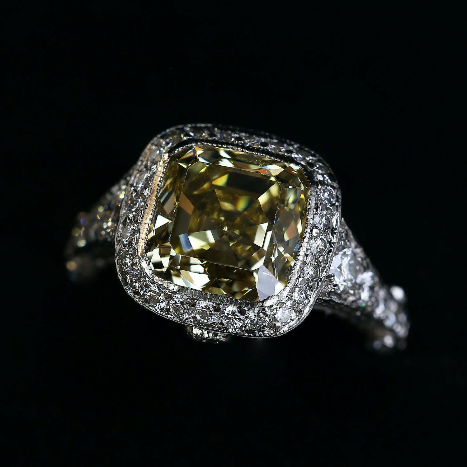 Tiffany & Co. Legacy 4.00 Carat Fancy Intense Yellow Diamond Engagement Ring For Sale 4