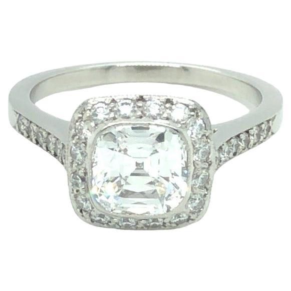 Verlobungsring aus Platin, Legacy-Kollektion von Tiffany & Co, 1,54 Karat E VS1 Diamant im Zustand „Hervorragend“ im Angebot in beverly hills, CA