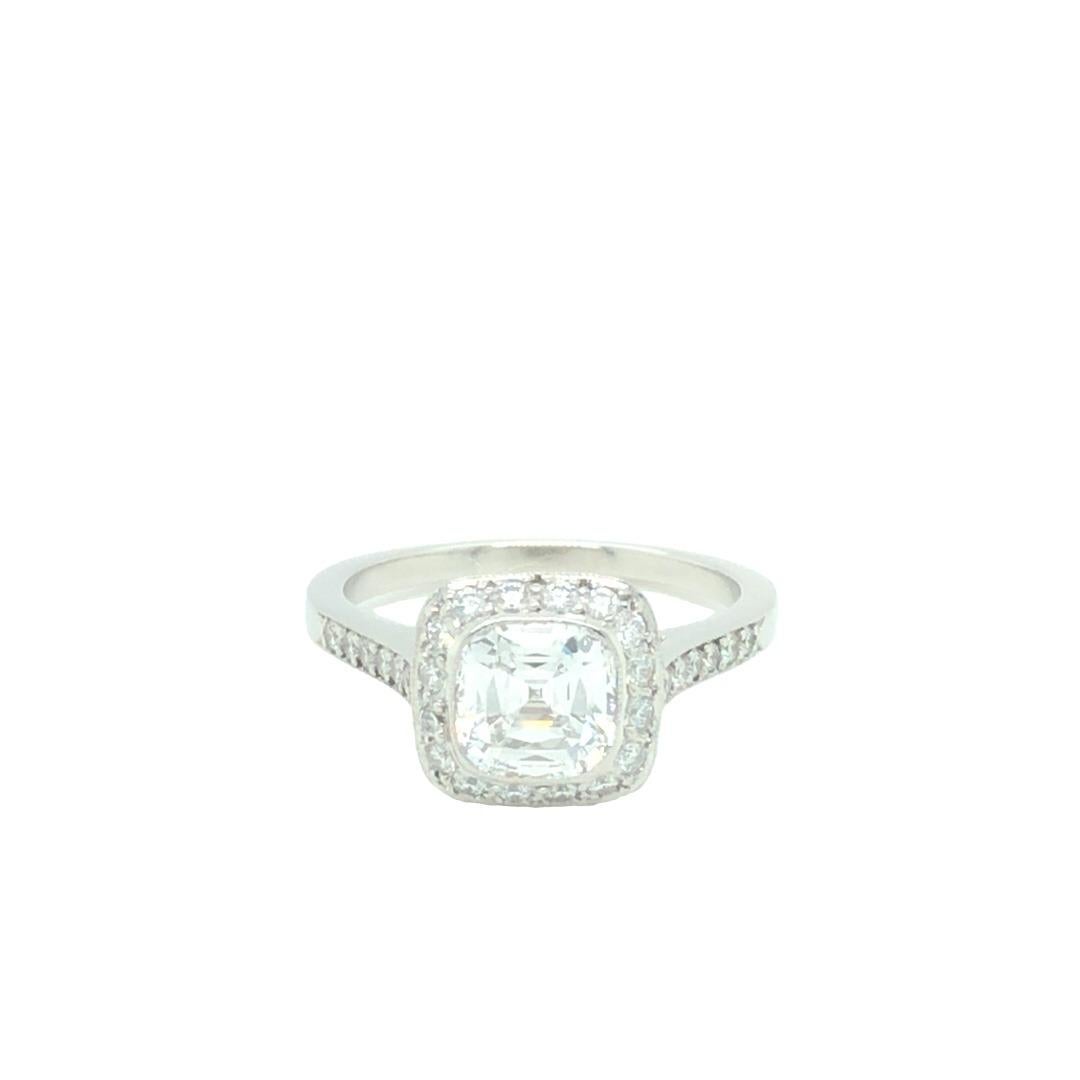 Cushion Cut Tiffany & Co Legacy Collection 1.54 Ct E VS1 Diamond Engagement Platinum For Sale