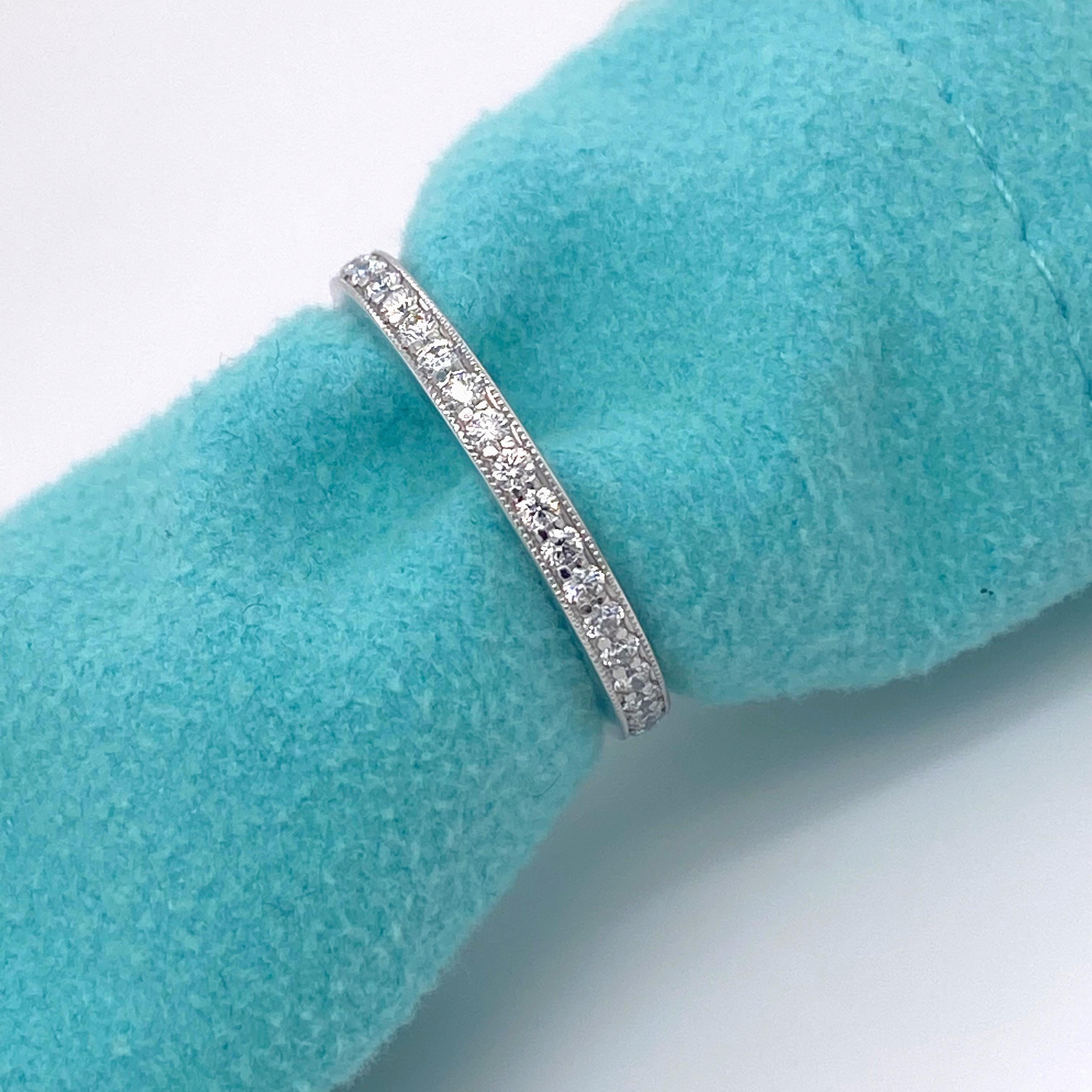 Women's or Men's Tiffany & Co Legacy Collection Full Circle Diamond Wedding Band Ring Plat For Sale