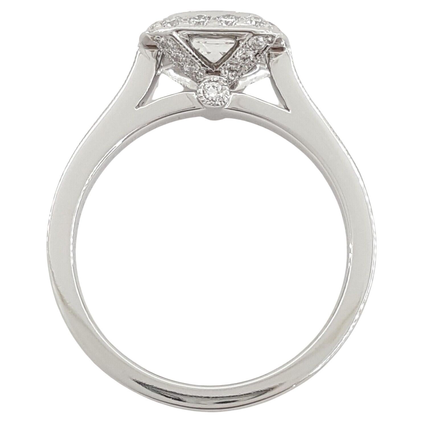 Femenino o masculino Tiffany & Co. Anillo de compromiso de diamantes en cojín Legacy en venta