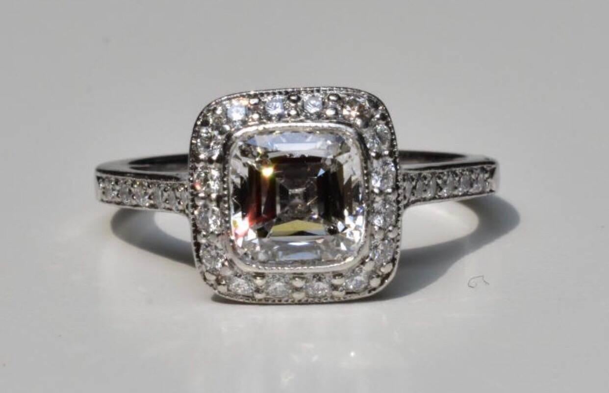 Tiffany & Co. Legacy Diamond Ring and Wedding Band 1.19 Carat For Sale 2