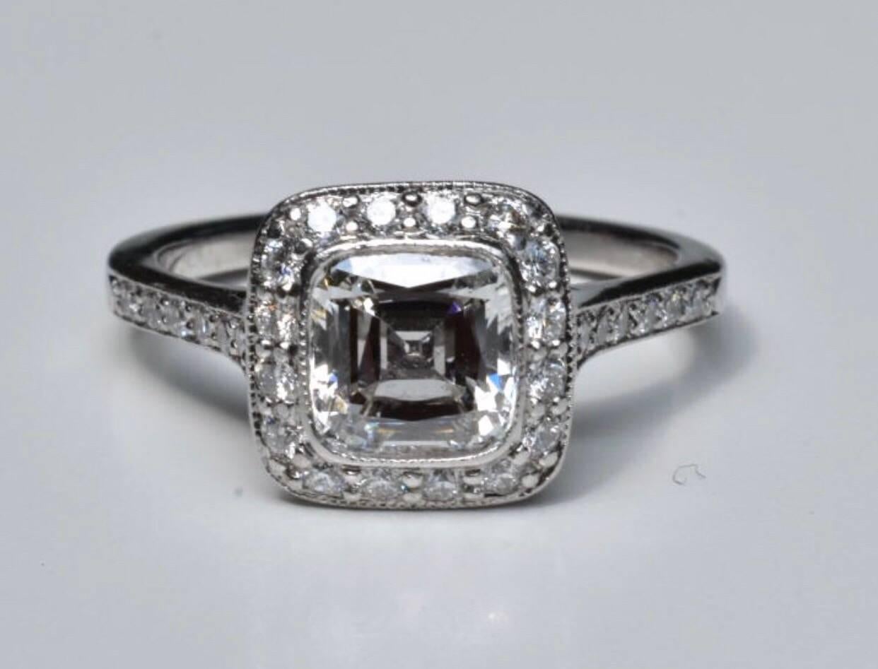 Tiffany & Co. Legacy Diamond Ring and Wedding Band 1.19 Carat For Sale 3