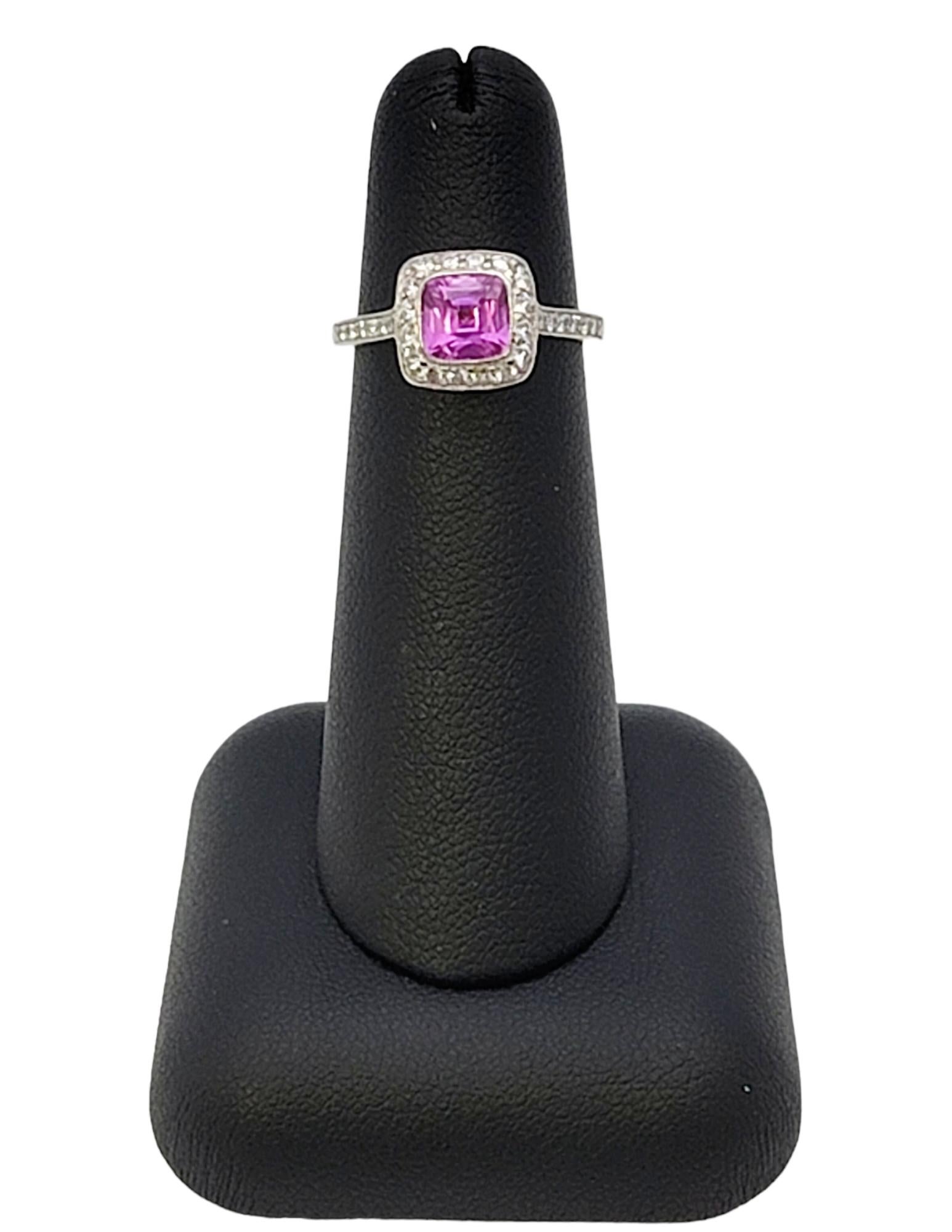 Tiffany & Co. Legacy Bague en platine avec saphir rose et halo de diamants, taille 4,5 en vente 8