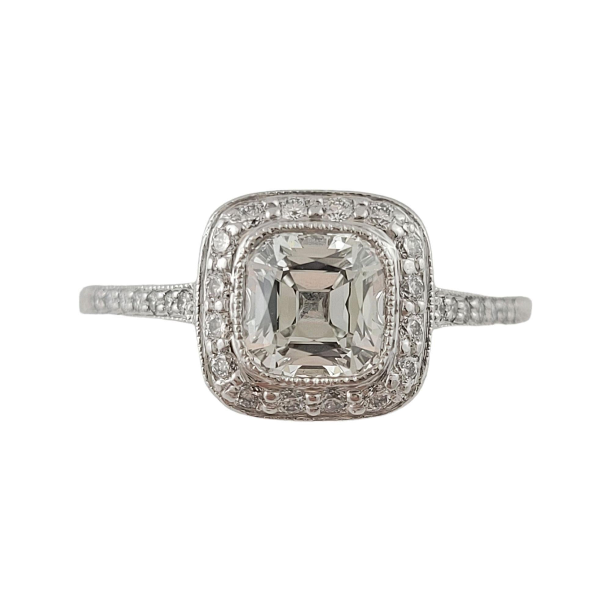 Taille coussin Tiffany & Co Legacy Platinum Cushion Cut Diamond Halo Engagement Ring .94ct en vente