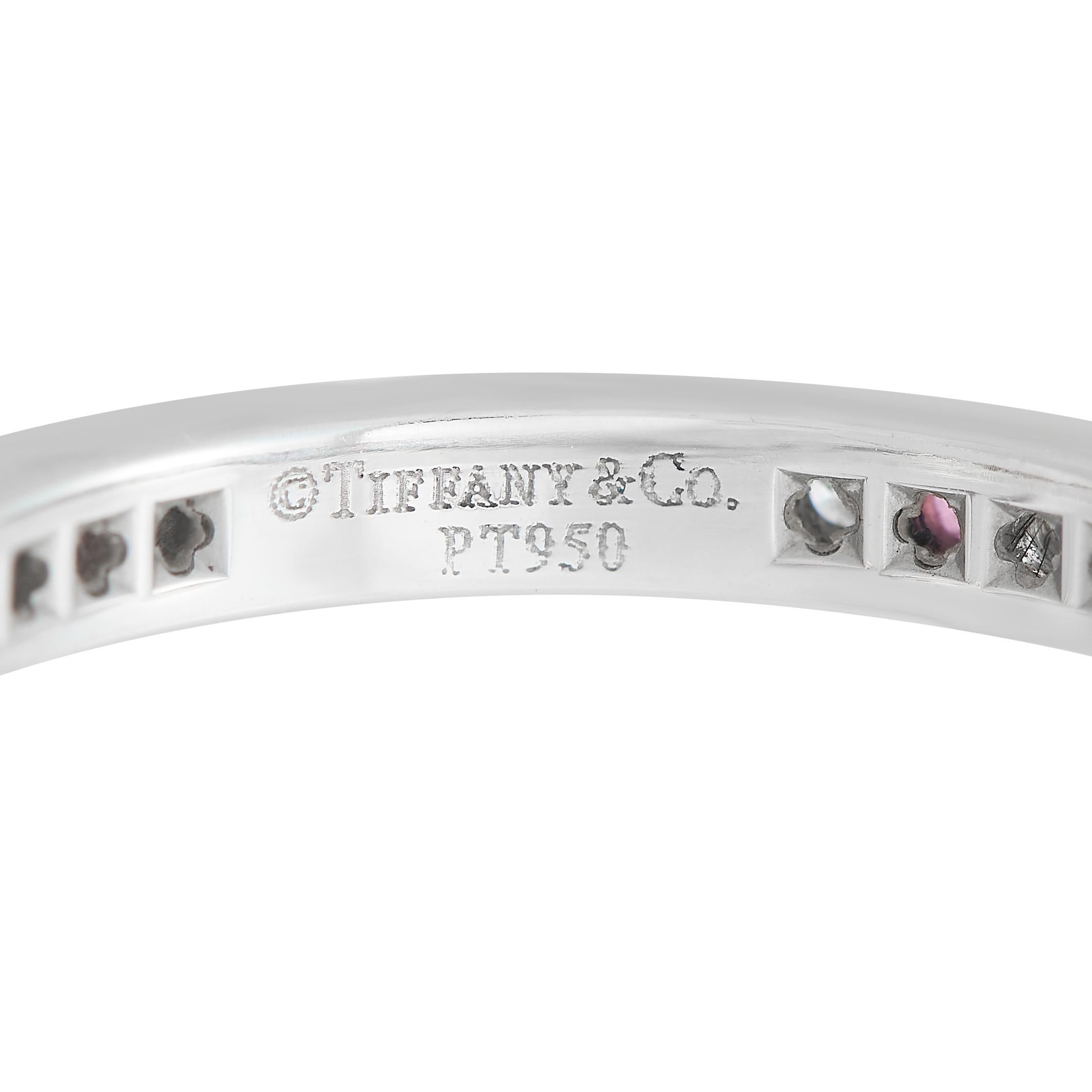 Tiffany & Co. Legacy-Ring aus Platin mit Diamanten und Rubinen im Zustand „Hervorragend“ in Southampton, PA
