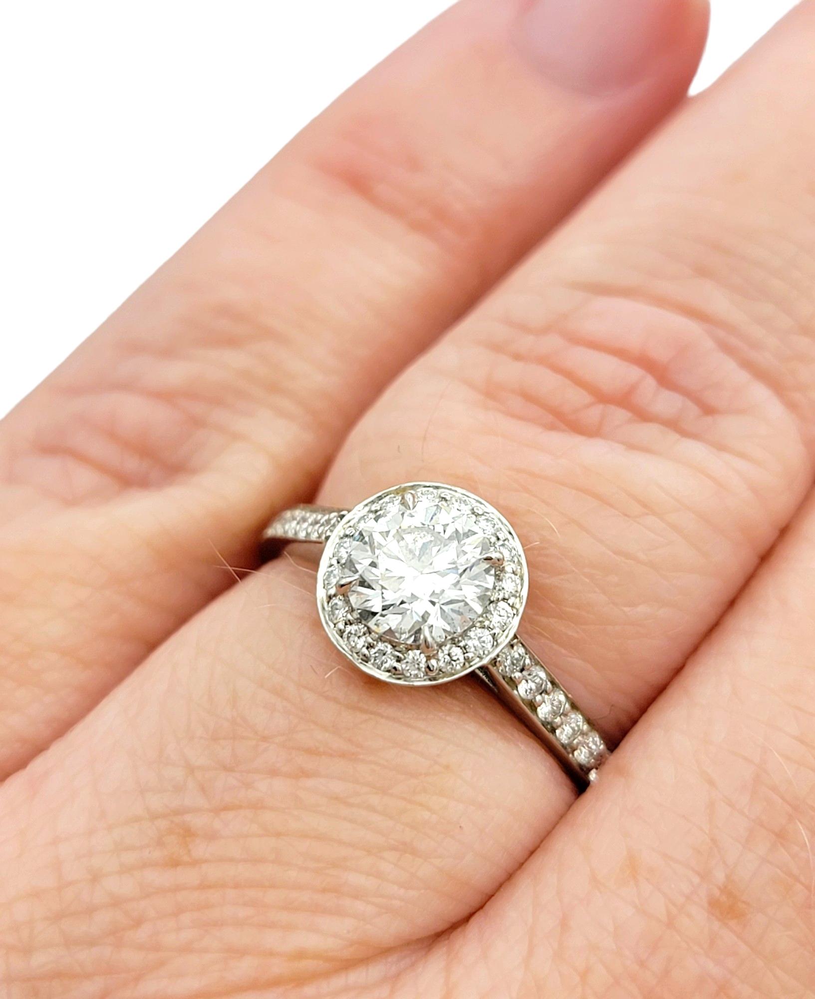 Tiffany & Co. Legacy Verlobungsring aus Platin mit rundem .70 Karat Diamant mit Halo im Angebot 3