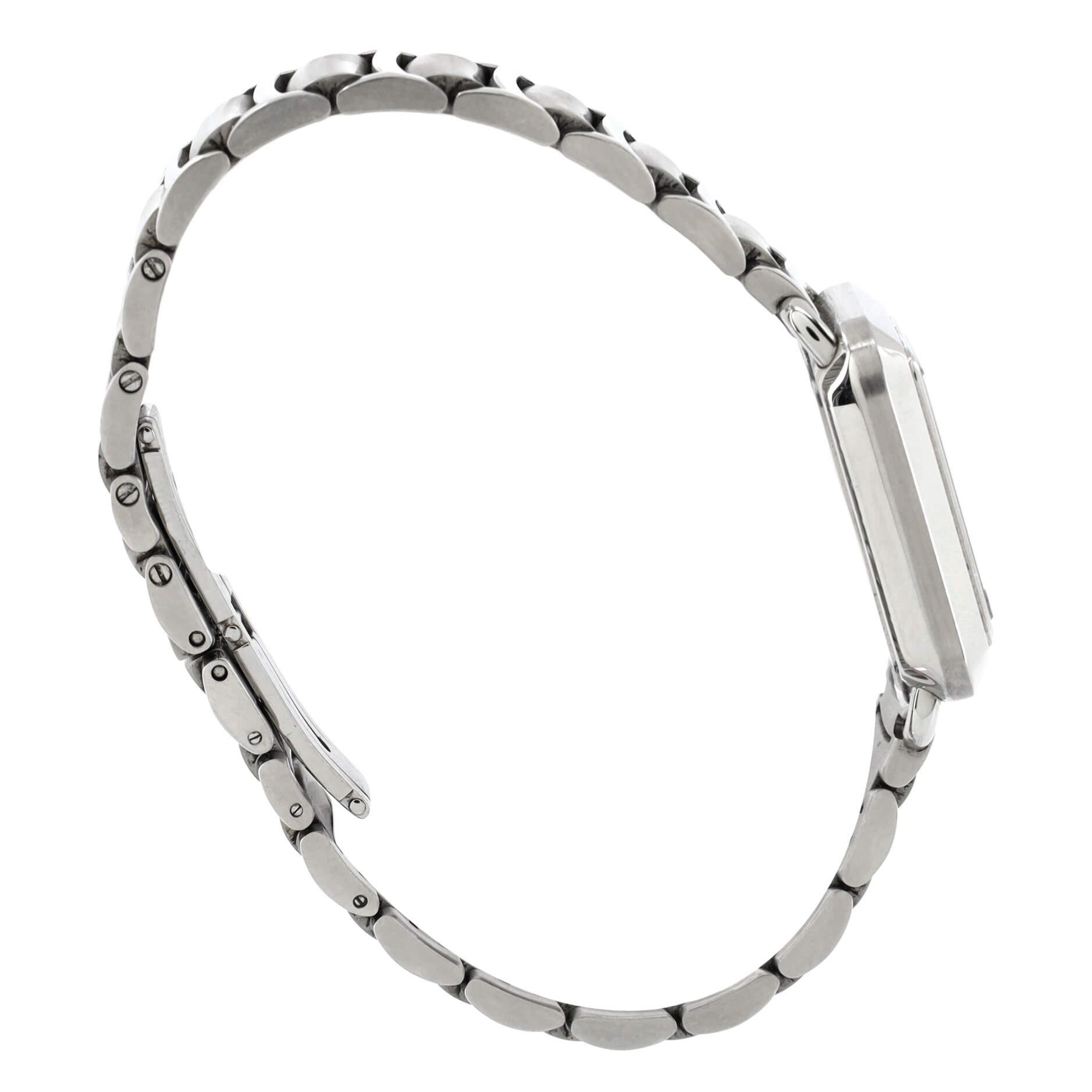 Tiffany & Co. Limited Edition T Rechteckige Quarzuhr aus Edelstahl, Edelstahl im Zustand „Gut“ in New York, NY