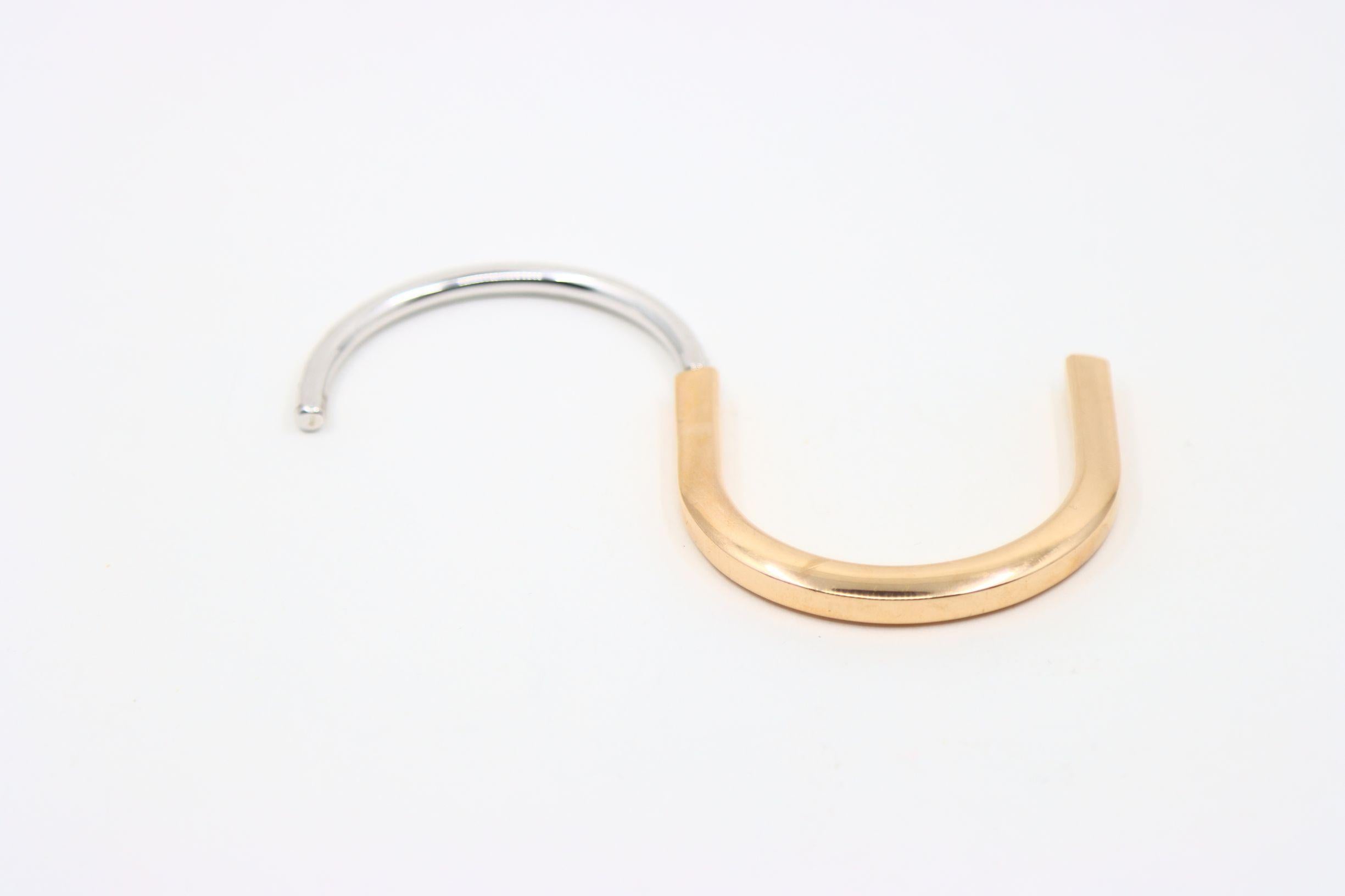 Tiffany & Co. Bracciale con diamanti in oro bianco e giallo 18 carati Lock in vendita 7