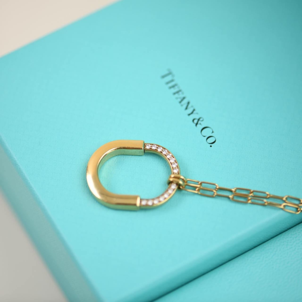 Tiffany & Co. Lock Diamond Pendant 18K Yellow Gold Medium Model Necklace For Sale 1