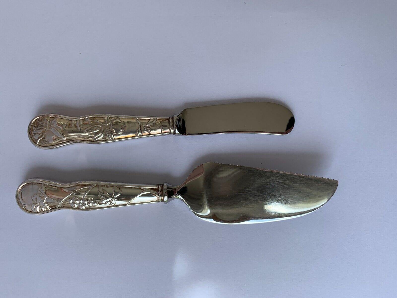 Tiffany & Co Ltd Sterling Silver Cheese Serving Set in their Original Box For Sale 1