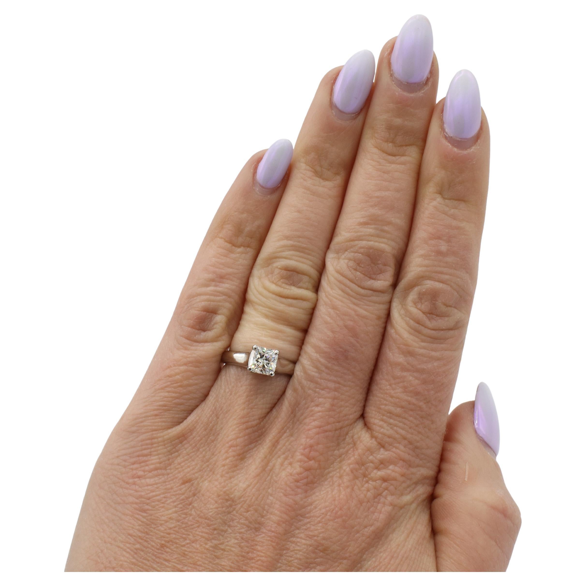 Women's Tiffany & Co. LUCIDA 1.05 Carat I VVS1  Natural Diamond Engagement Ring For Sale