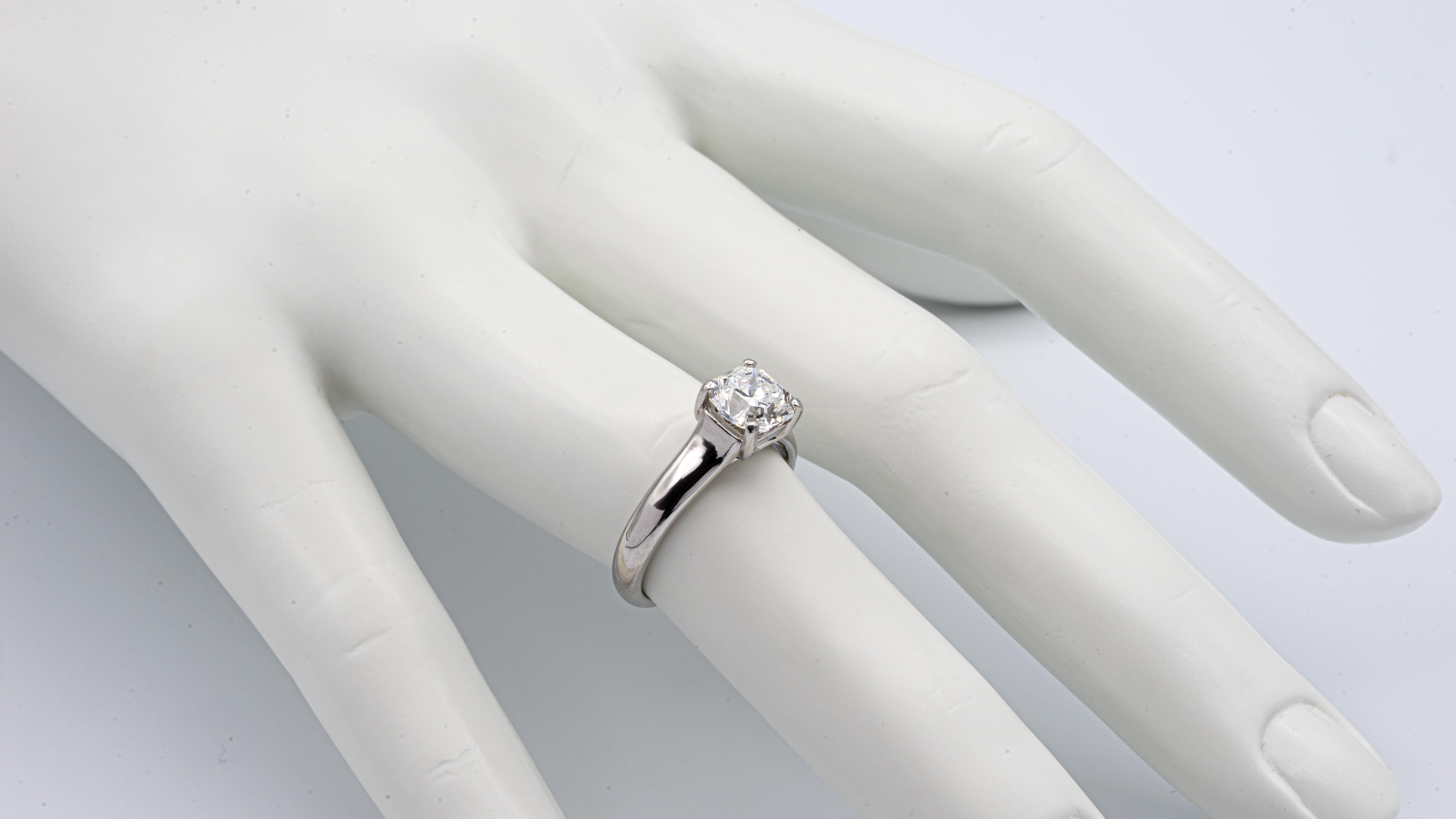Tiffany & Co. Lucida Diamond Engagement Ring 1.51 Ct E VS2 in Platinum In Excellent Condition In New York, NY