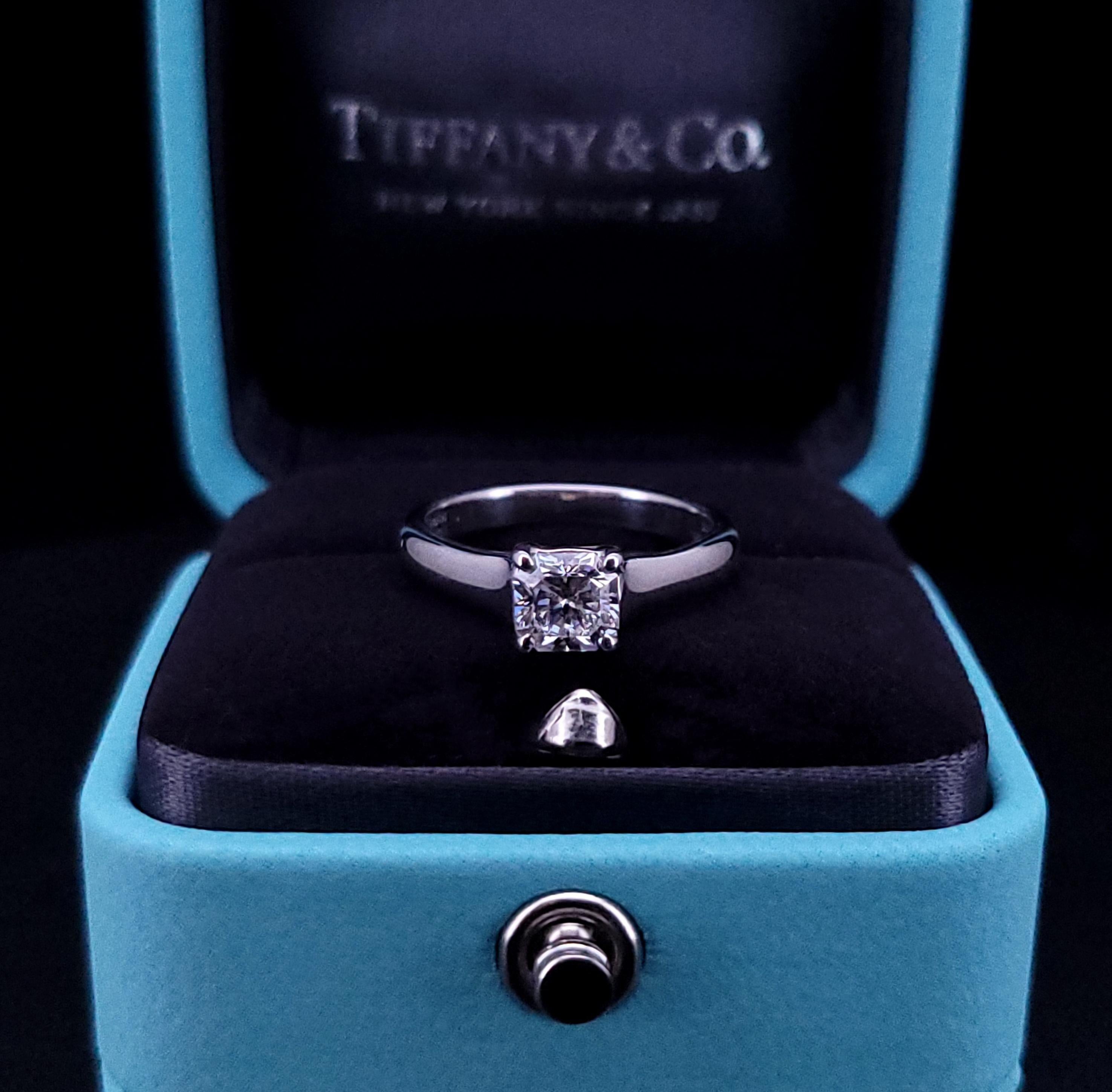 Tiffany & Co. Lucida 950 solid platinum 0.59CTS diamond ring For Sale 2
