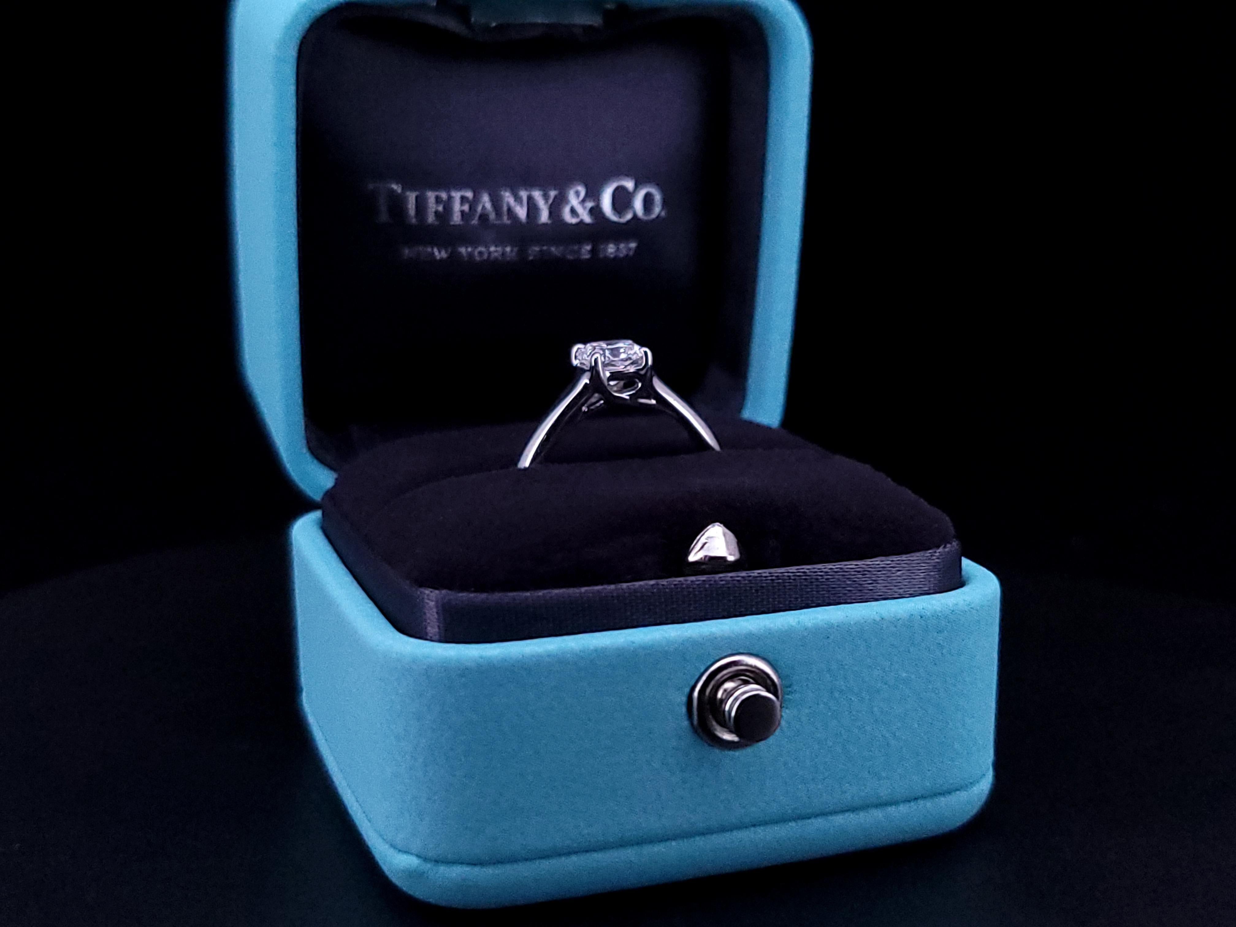 Tiffany & Co. Lucida 950 solid platinum 0.59CTS diamond ring For Sale 3