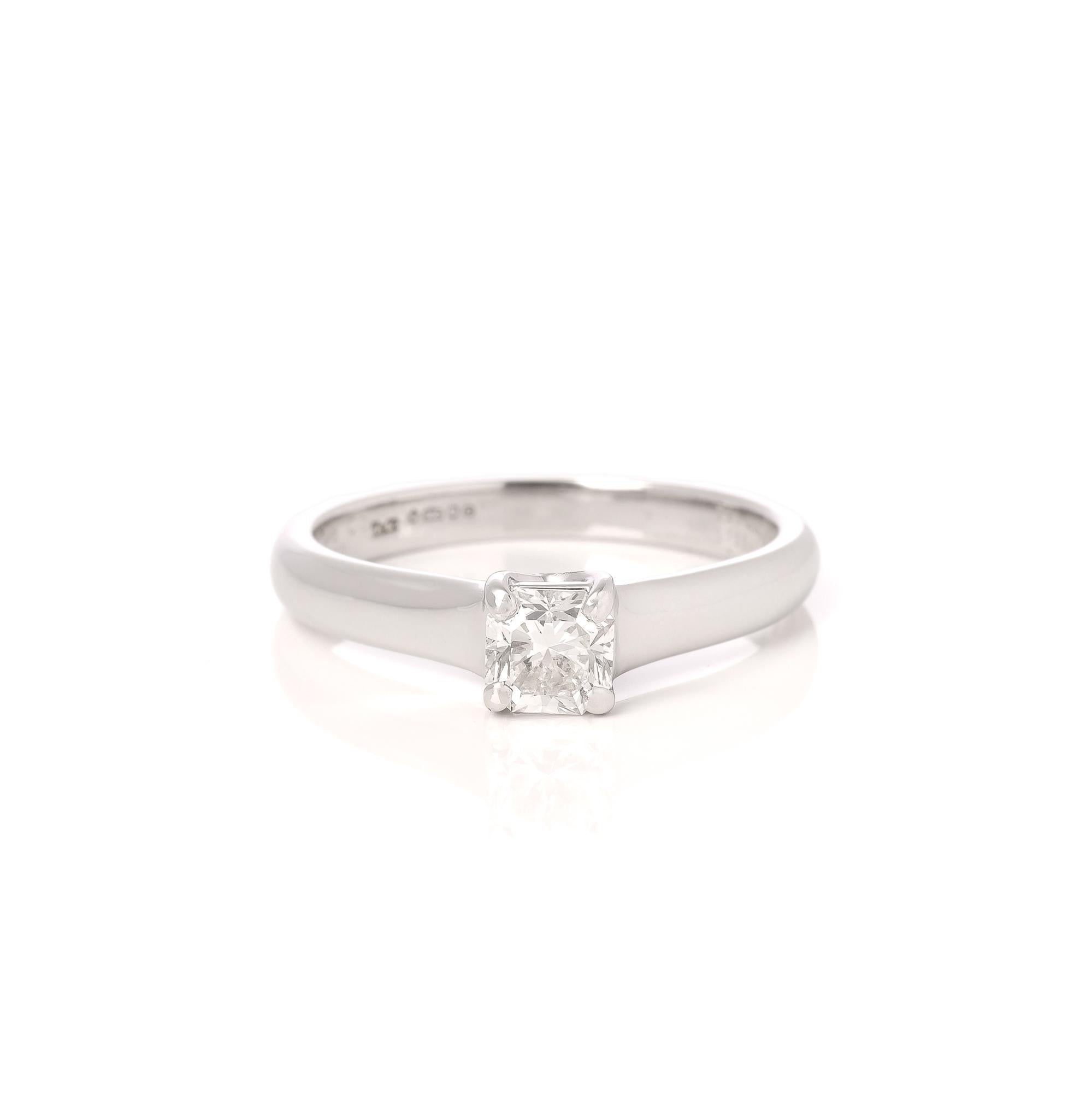 Contemporary Tiffany & Co Lucida Cut 0.41ct Diamond Solitaire Ring For Sale