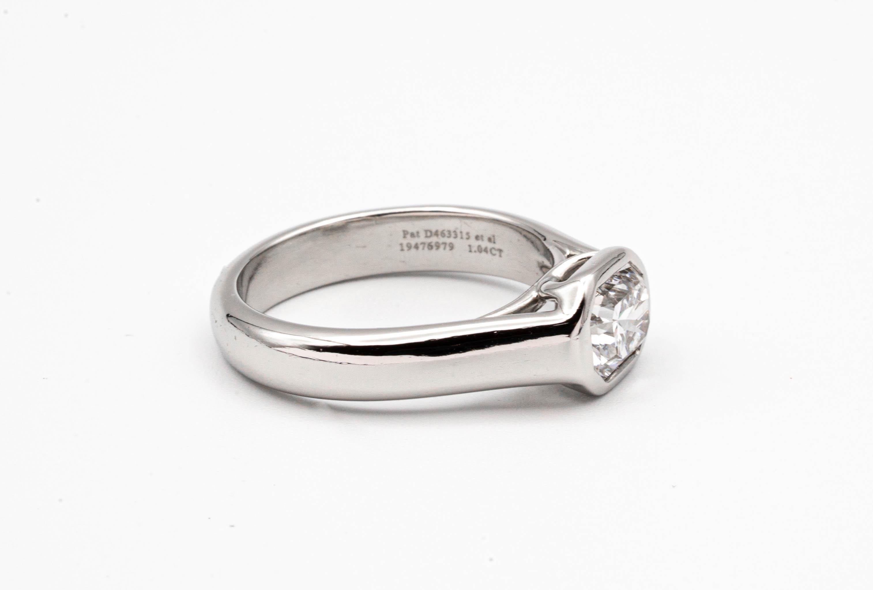 Women's or Men's Tiffany & Co. Lucida Cut 1.04 Carat E VVS2 Bezel Set Platinum Ring