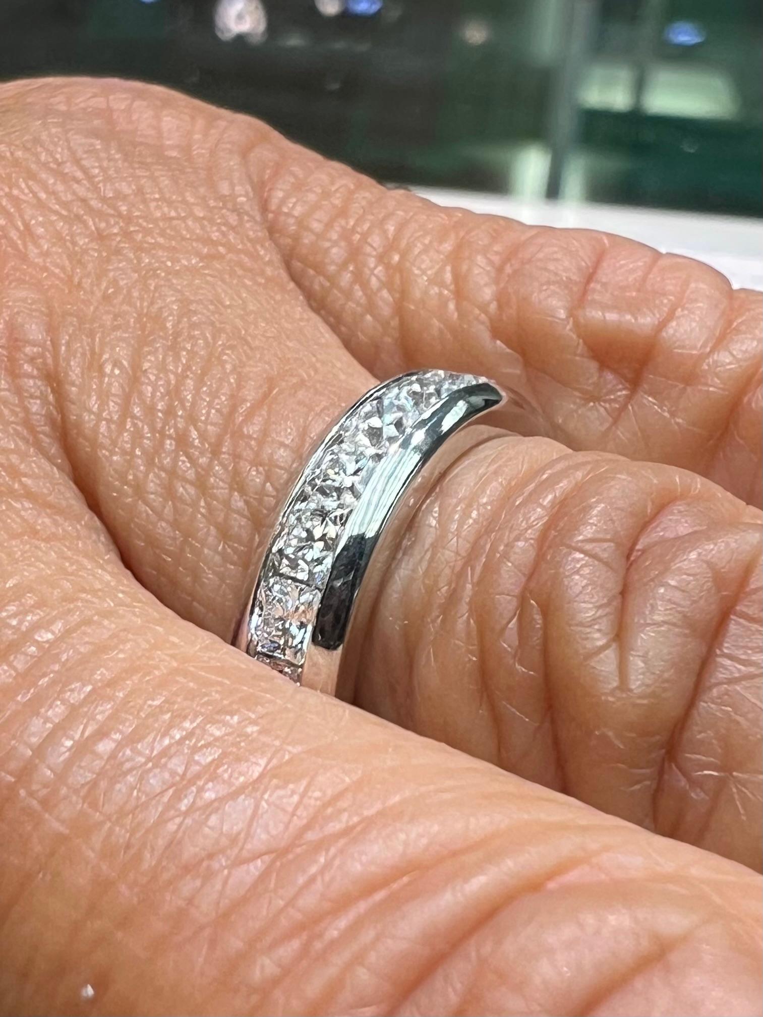 Tiffany & Co Lucida Cut Diamond 2.50 Carat Platinum Eternity Ring Size 5 3/4 For Sale 3