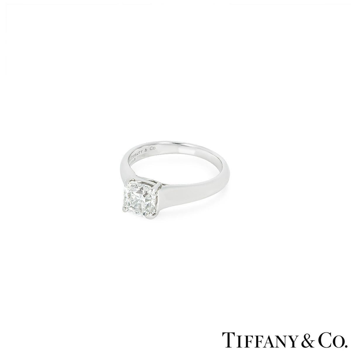 Tiffany & Co. Bague de fiançailles avec diamant taille Lucida 1,52 carat G/VVS1 Excellent état - En vente à London, GB