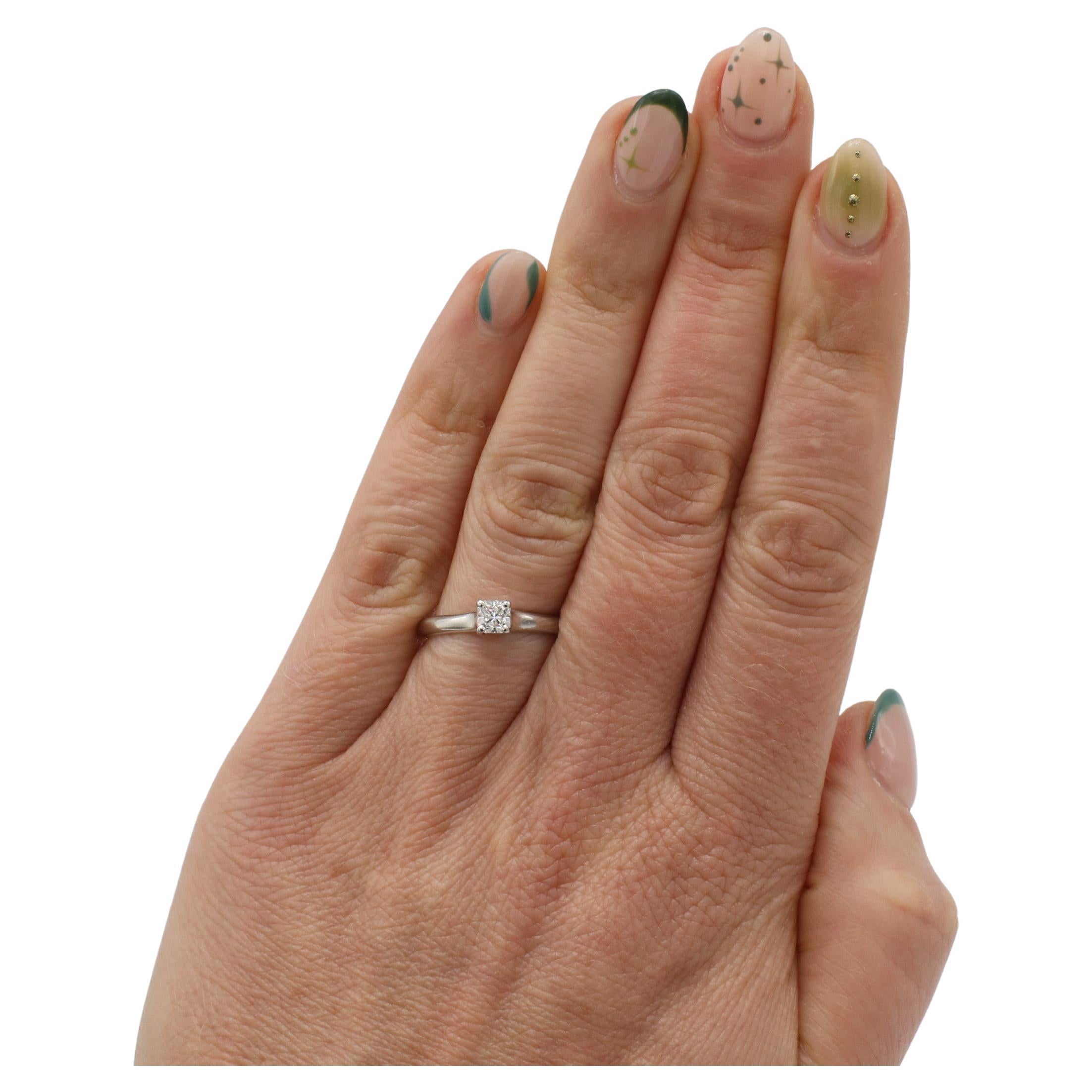 Tiffany & Co. Lucida Platinum 0.32ct Natural Diamond Solitaire Engagement Ring In Excellent Condition For Sale In  Baltimore, MD