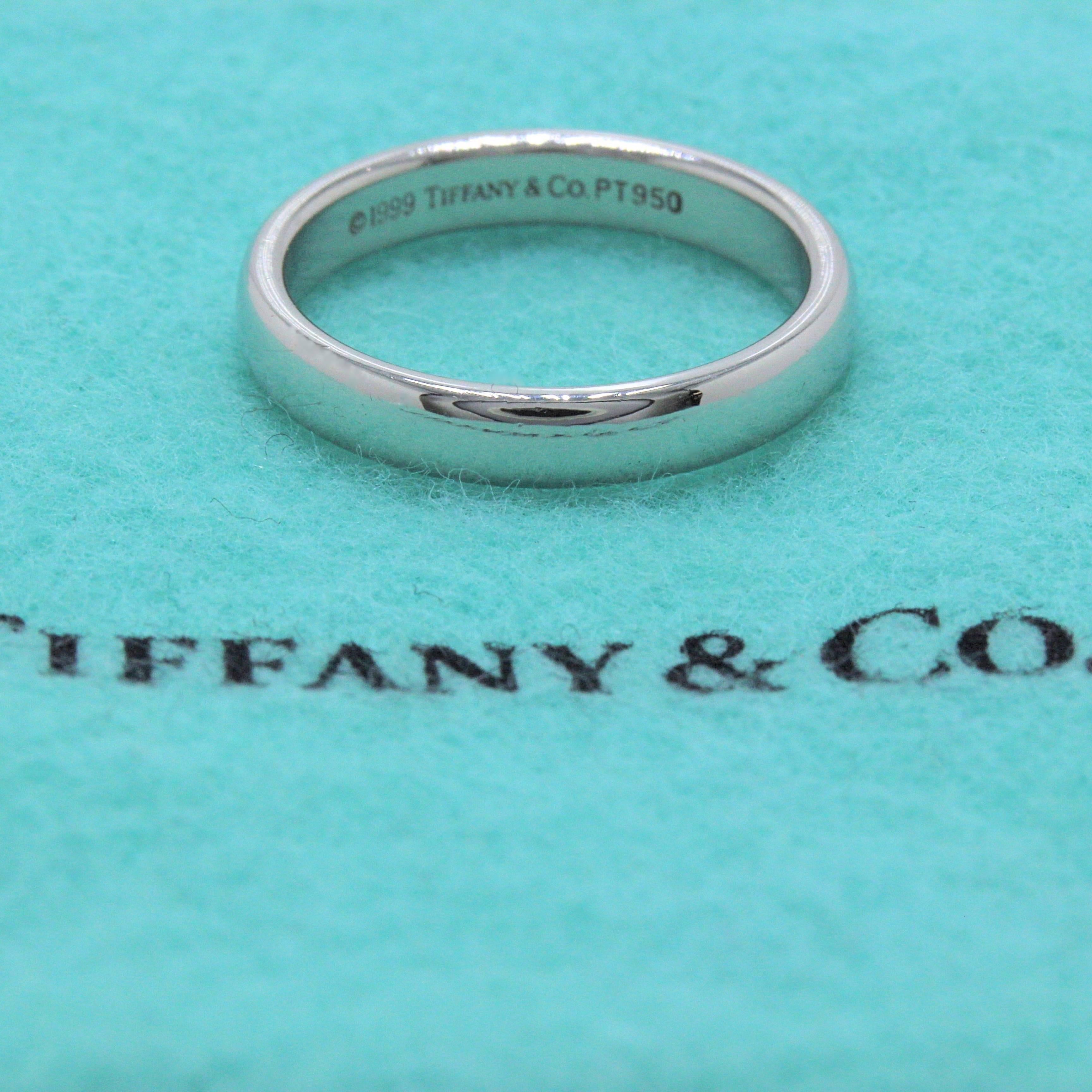 Tiffany & Co. Lucida Platinum Wedding Band Ring 3 mm In Excellent Condition In San Diego, CA