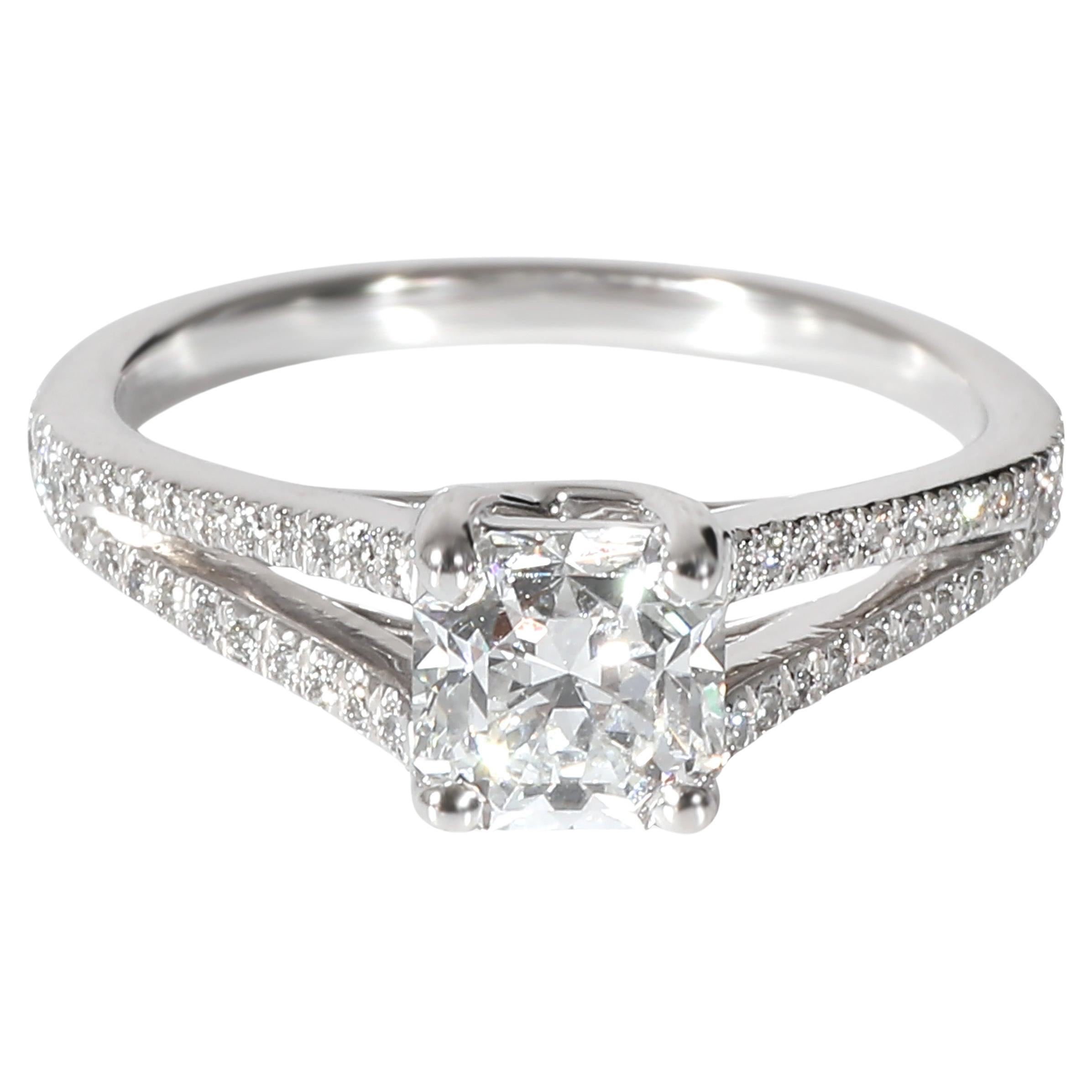 Tiffany & Co. Bague de fiançailles Lucida à tige fendue en platine D VVS2 0,70 carat en vente
