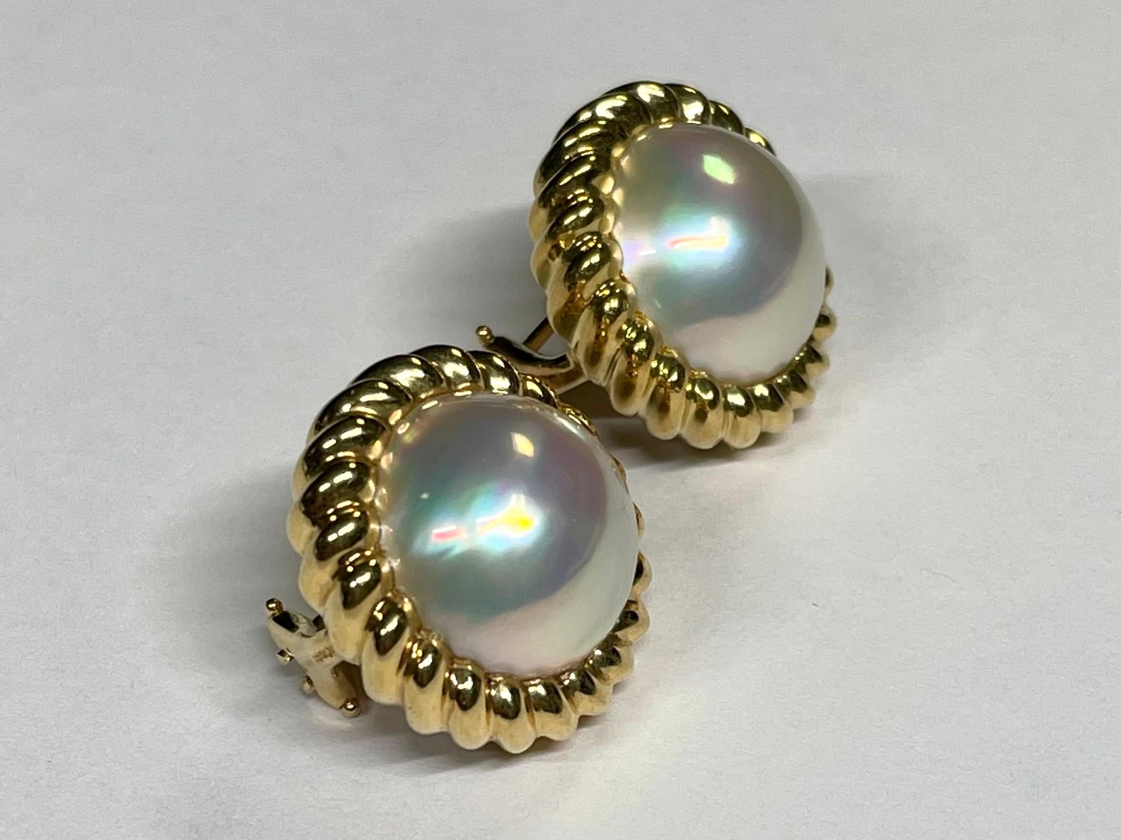 Moderne Tiffany & Co. Boucles d'oreilles Mabe perles en vente