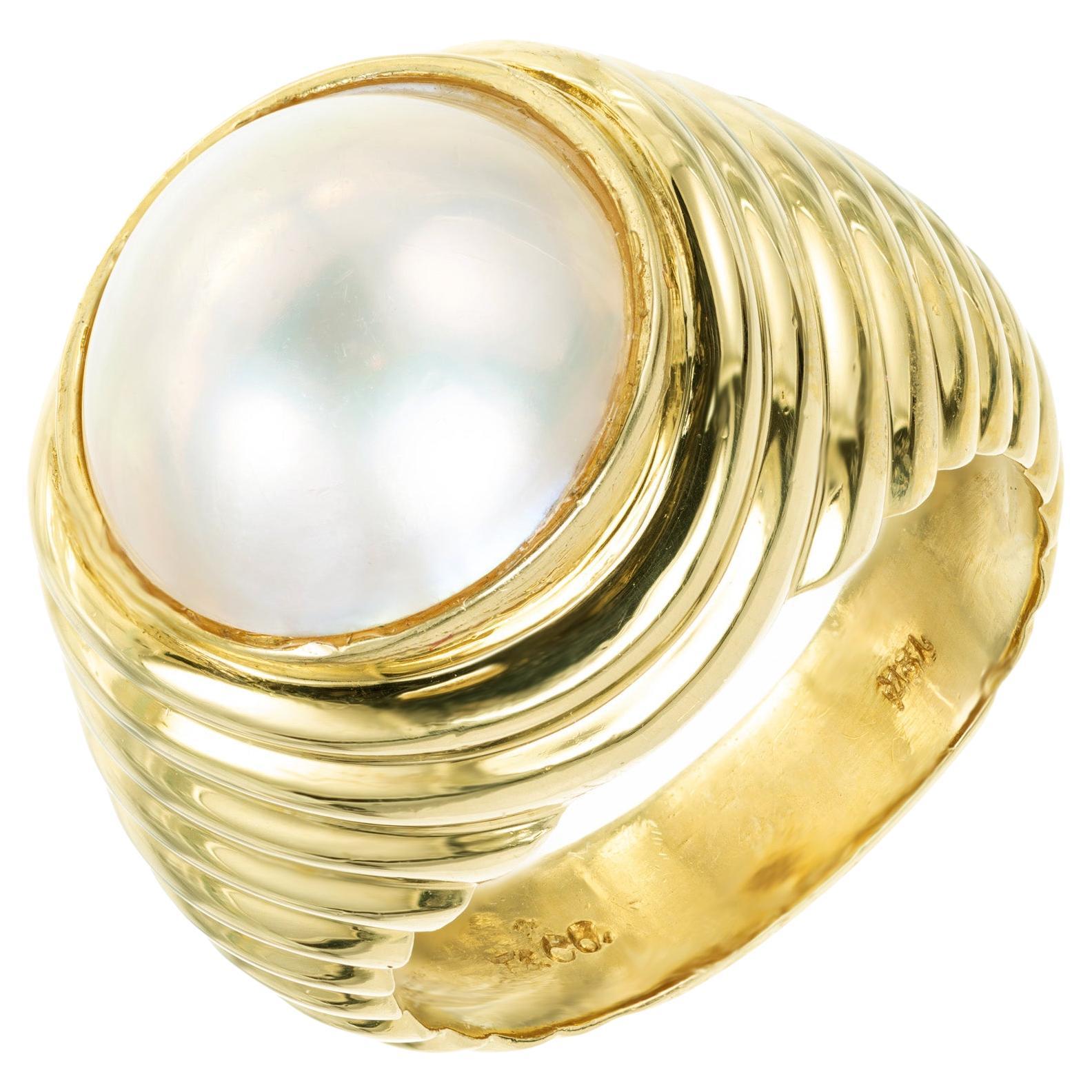 Tiffany 
Co. Mabe Pearl Yellow Gold Swirl Cocktail Ring