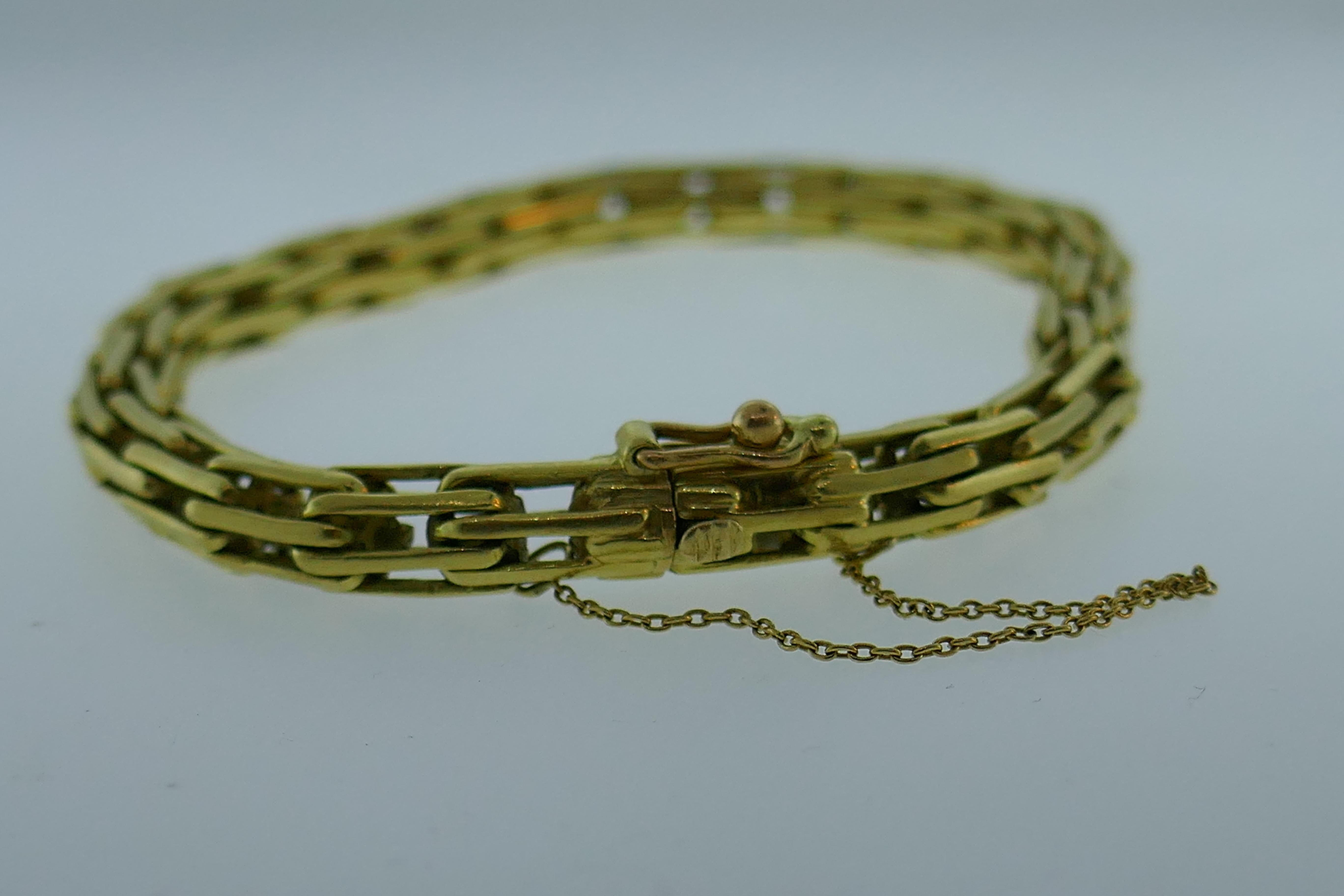 Tiffany & Co. Made in France 18 Karat Yellow Gold Link Bracelet Vintage In Excellent Condition In Beverly Hills, CA