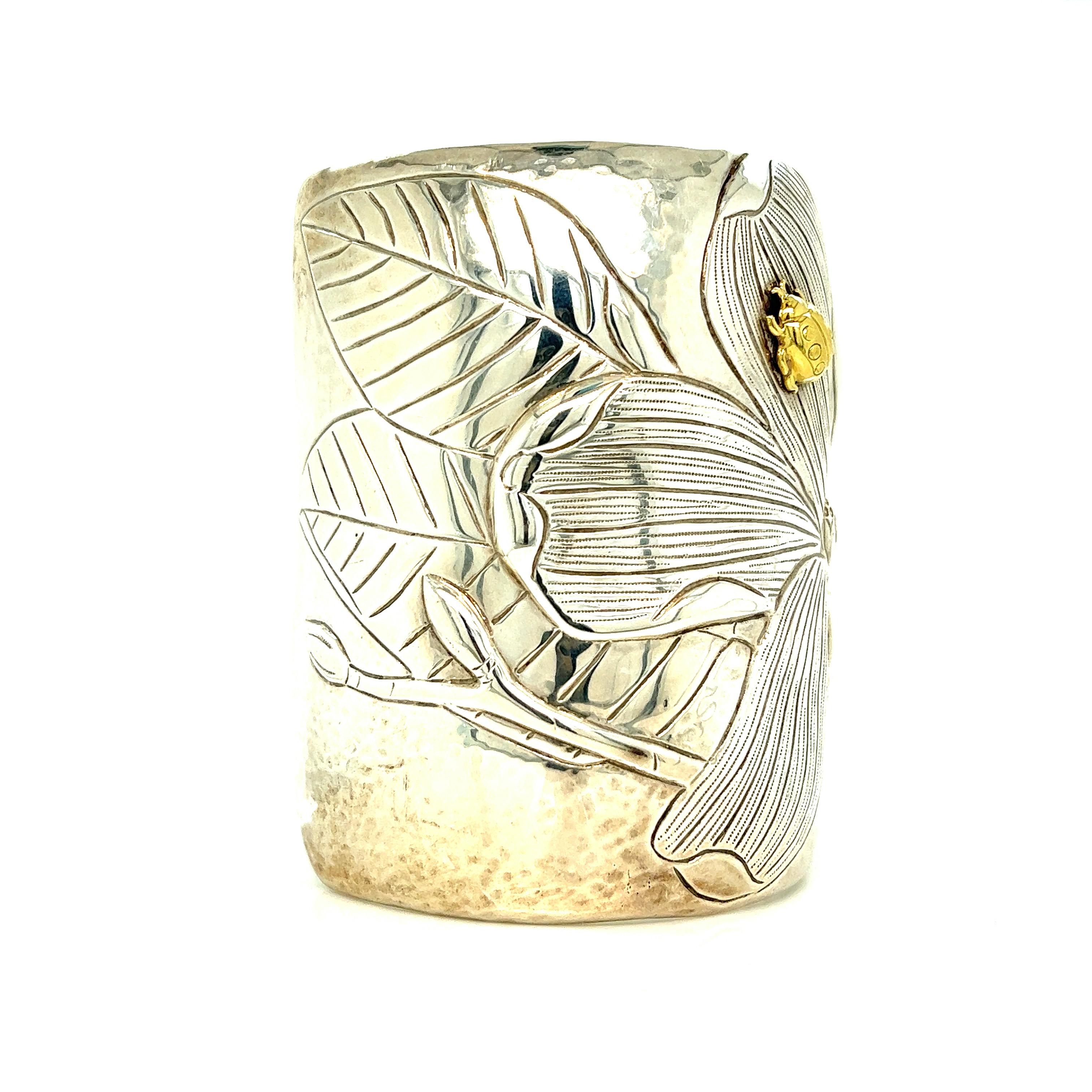 Art nouveau Tiffany & Co. Magnolia & Ladybug Bracelet manchette en vente