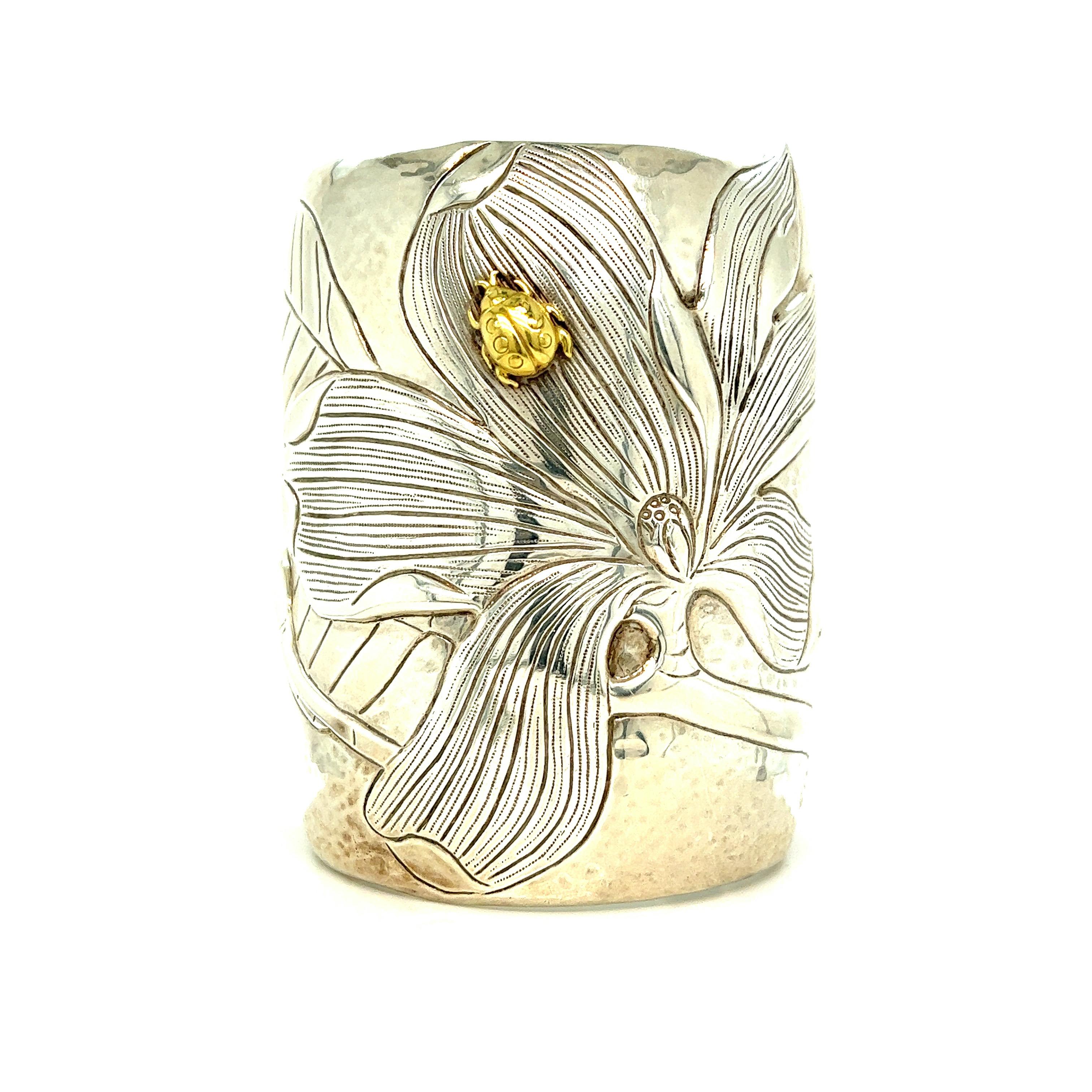 Tiffany & Co. Magnolia & Ladybug Bracelet manchette Pour femmes en vente