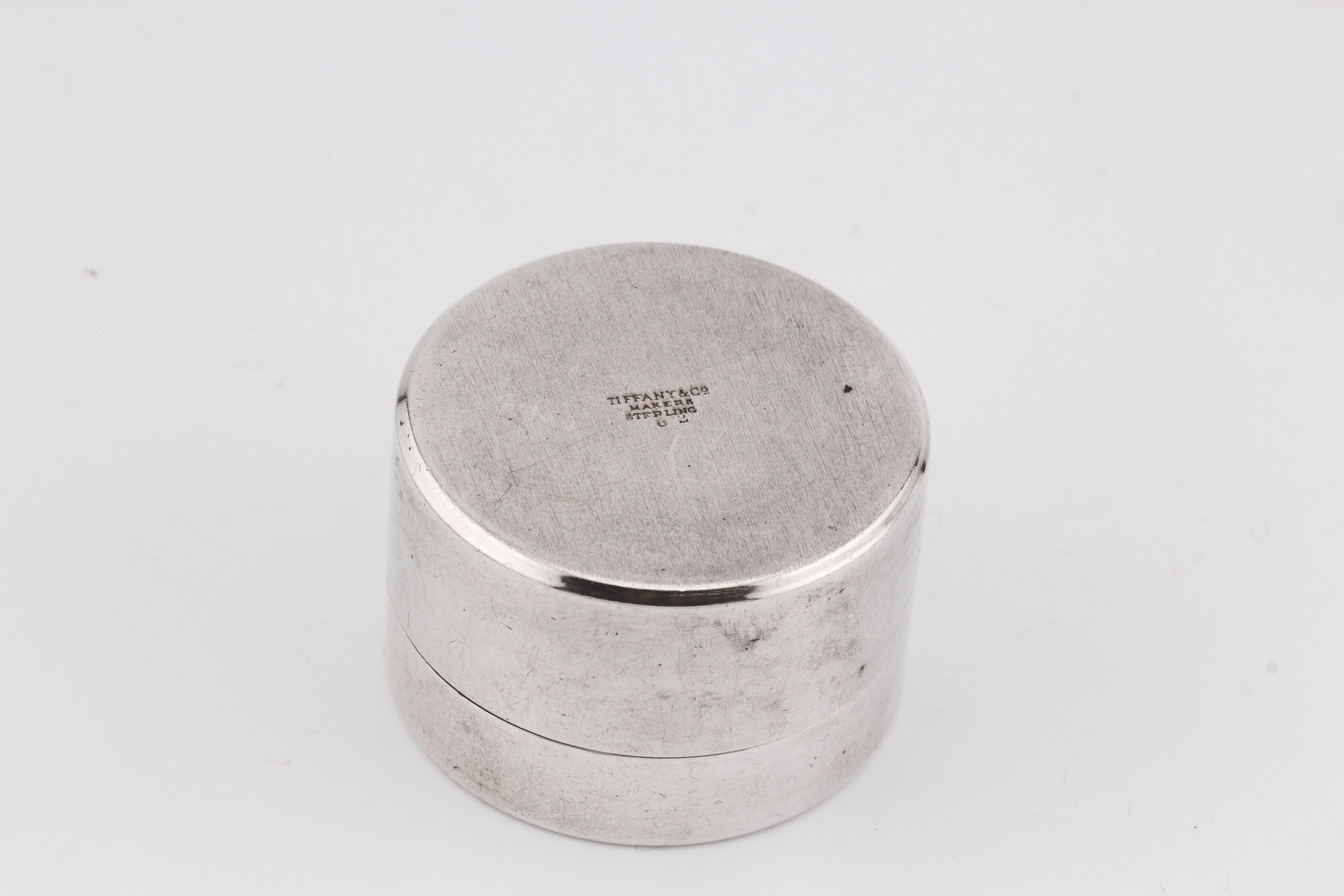 Tiffany & Co. Makers 1884 Silver Dollar Sterling Silver Pill Box In Good Condition In Simpsonville, SC
