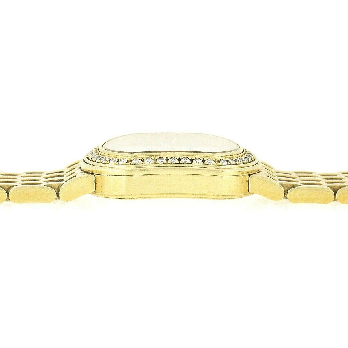 Tiffany & Co. Mark Coupe Resonator Montre pour femme en or 18 carats avec lunette en diamant 40pt en vente 2