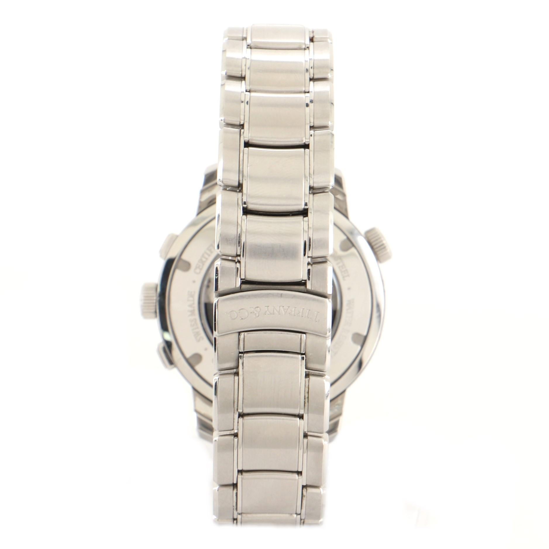 Zustand: Ausgezeichnet. Minimale Abnutzung.
Zubehör: Kein Zubehör
Abmessungen: Größe/Breite des Gehäuses: 42 mm, Höhe der Uhr: 15 mm, Breite des Bandes: 19 mm, Umfang des Handgelenks: 7.5