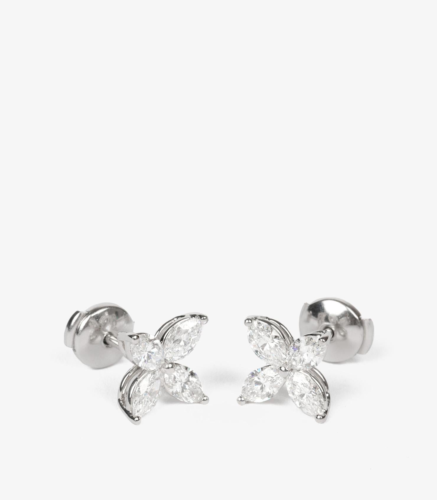 Tiffany & Co. Pendientes Victoria grandes de platino con diamantes talla marquesa

Detalles del producto
Xupes Ref: COMJ828
Marca: Tiffany & Co.
Model No: Pendientes Victoria Medium
Tipo de pendientes Pendientes
Edad: 2018
PVP: 25.300
Acompañado de: