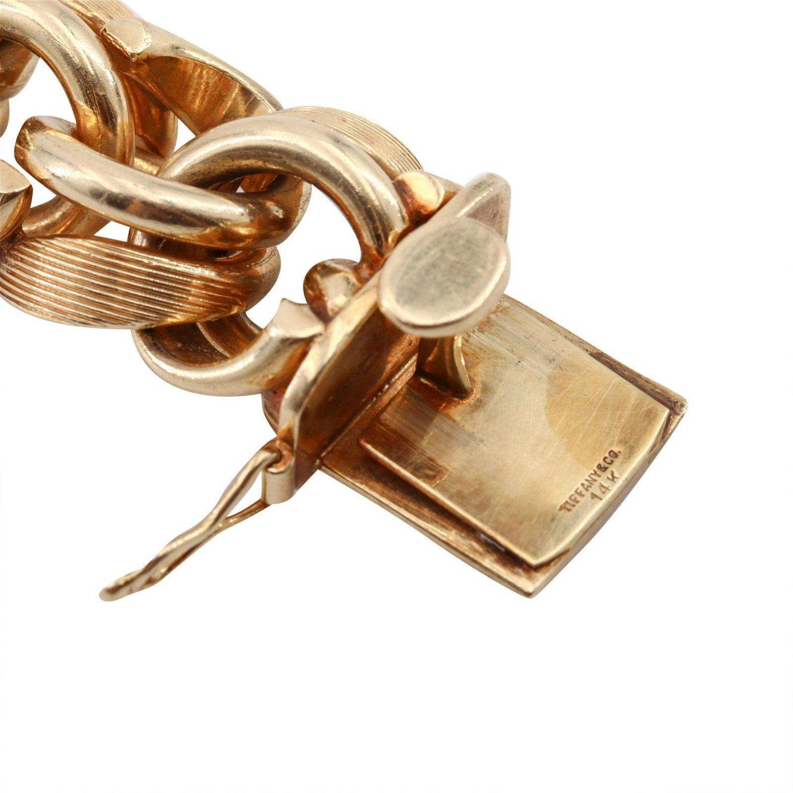 Tiffany & Co. Massiccio bracciale retrò in oro giallo 14k del peso di 187,4 grammi in vendita 1