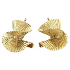 Vintage Tiffany & Co McTeigue 14K Yellow Gold Swirl Ribbon Fan Clip On Earrings  #15207