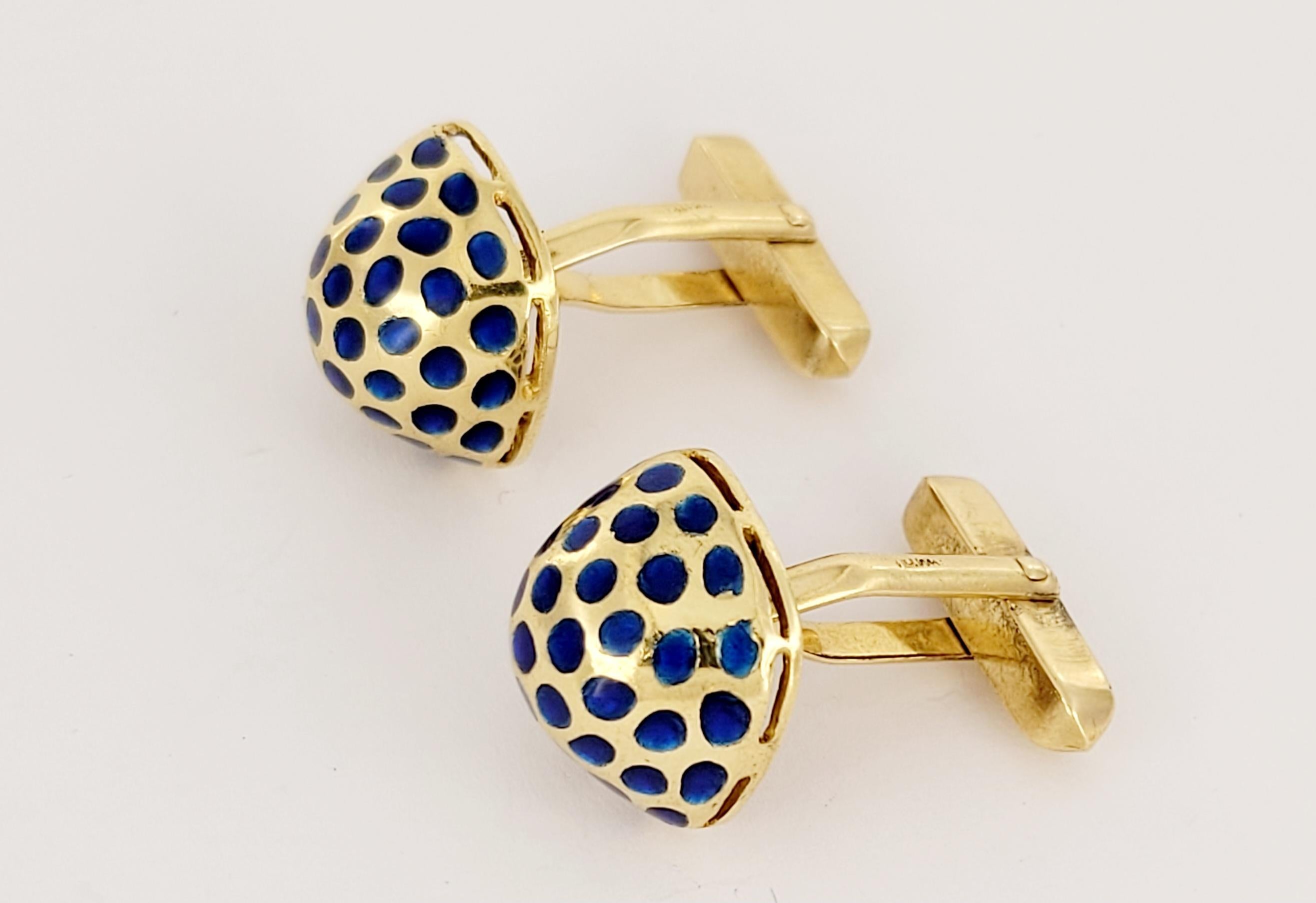 Tiffany & Co Men 18K Yellow Gold Mushroom Cufflinks In New Condition For Sale In New York, NY