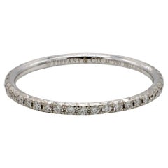 Tiffany & Co. Metro Anillo de diamante redondo natural de 0,20 quilates con banda de eternidad completa