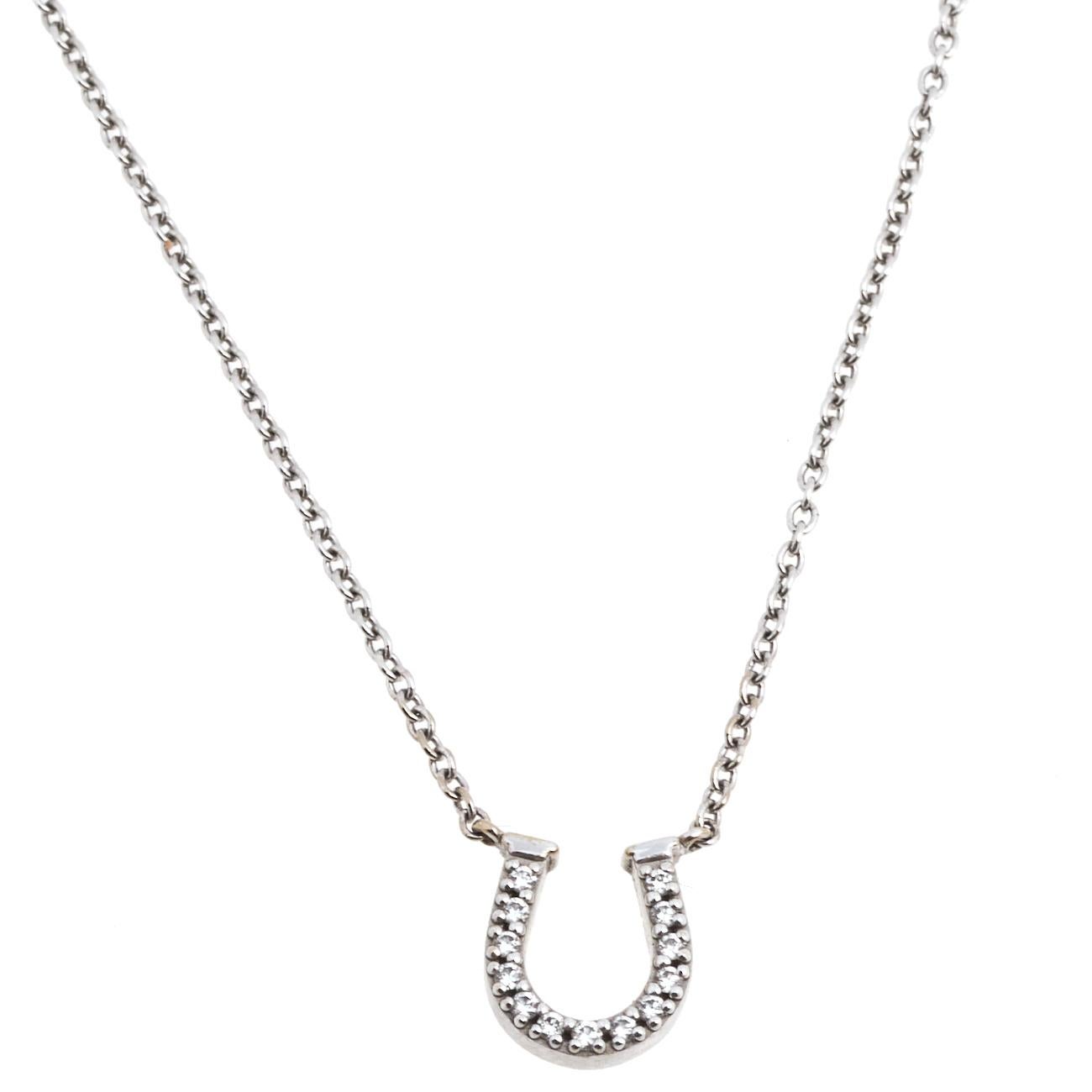 This breathtaking necklace from Tiffany & Co. is designed with the true spirit of perfection. One can see the harmonious fusion of gemstones with contemporary charm in every detail. Sculpted using precious 18k white gold, the necklace features a