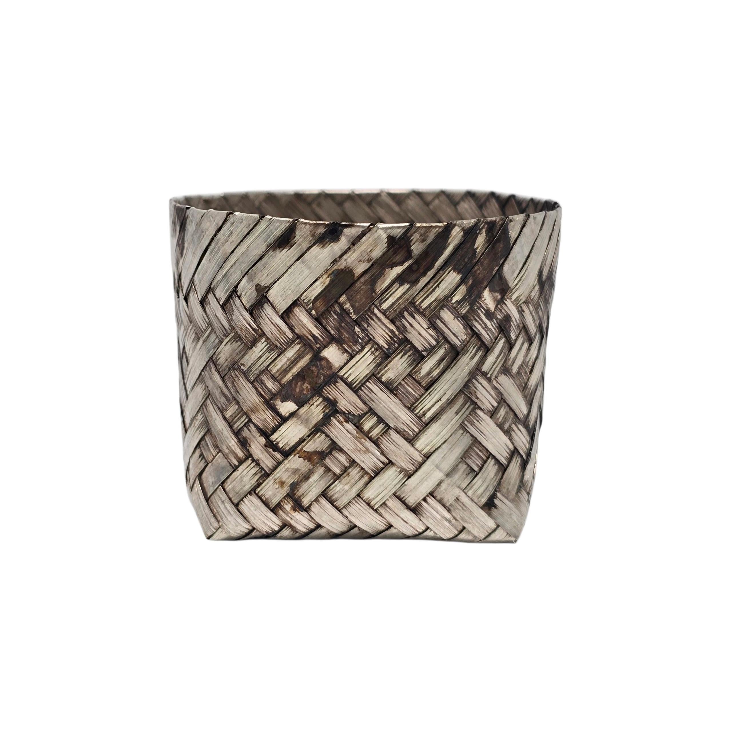 Tiffany & Co Mexico Sterling Silver Small Woven Basket #22274 In Good Condition For Sale In Washington Depot, CT