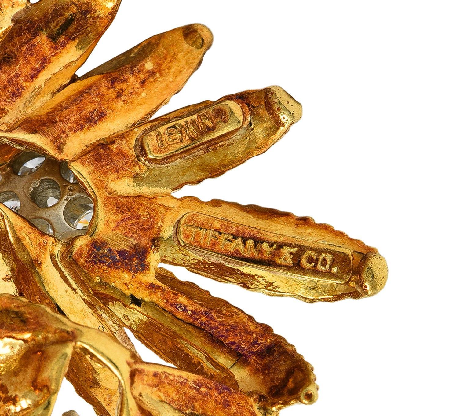 Women's or Men's Tiffany & Co. Mid-Century 1.53 CTW Diamond 18 Karat Gold Vintage Flower Brooch For Sale
