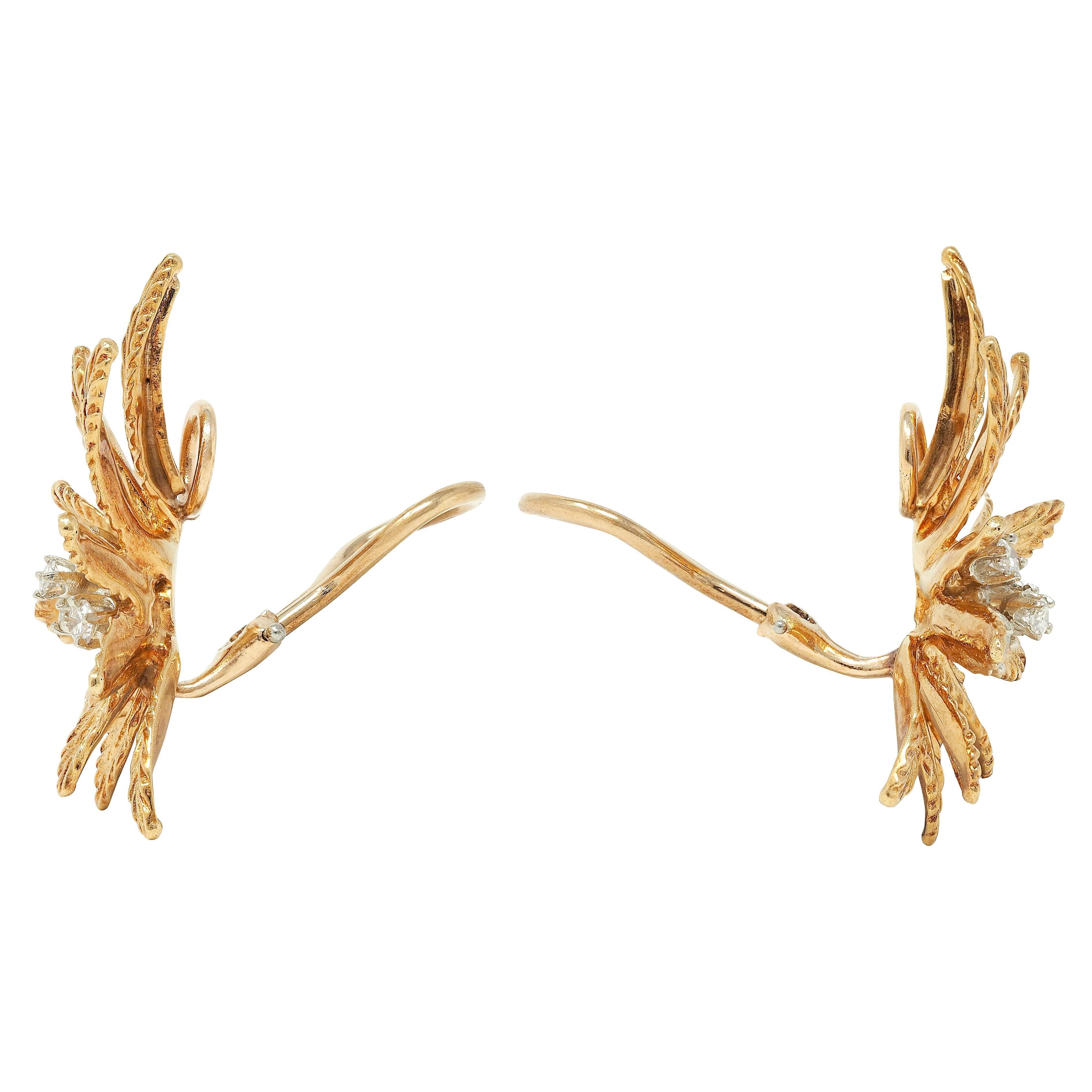 Tiffany & Co. Mid-Century Diamond 18 Karat Two-Tone Gold Vintage Flower Earrings For Sale 1
