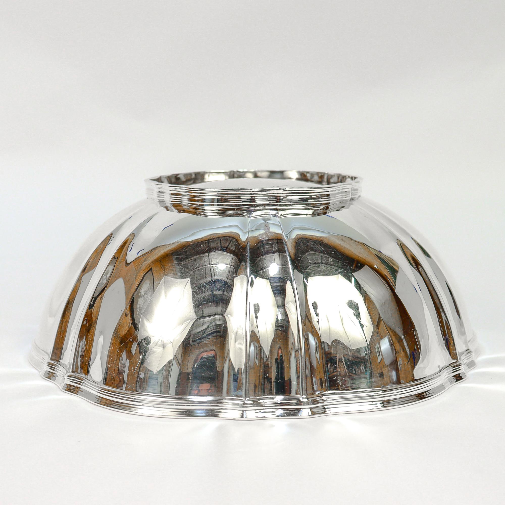 Tiffany & Co. Moderne Sterling Silber Obstschale aus der Jahrhundertmitte im Angebot 3