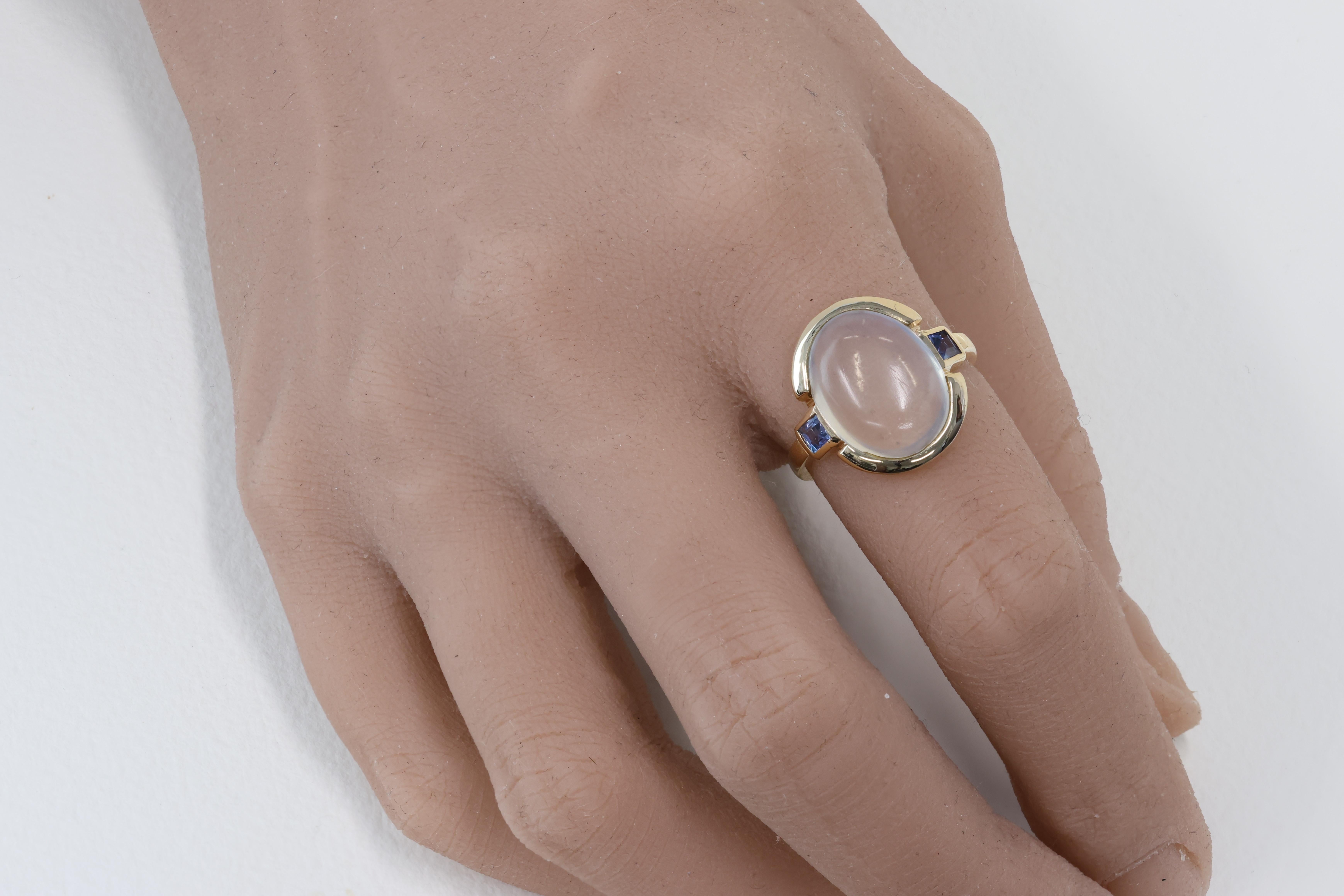 Women's or Men's Tiffany & Co. Mid Century Moonstone and Sapphire Gold Ring  For Sale