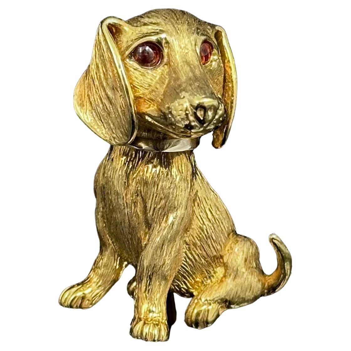 Tiffany & Co. Mid-Century Orange Garnet Dachshund Dog Brooch Yellow Gold 1960s For Sale