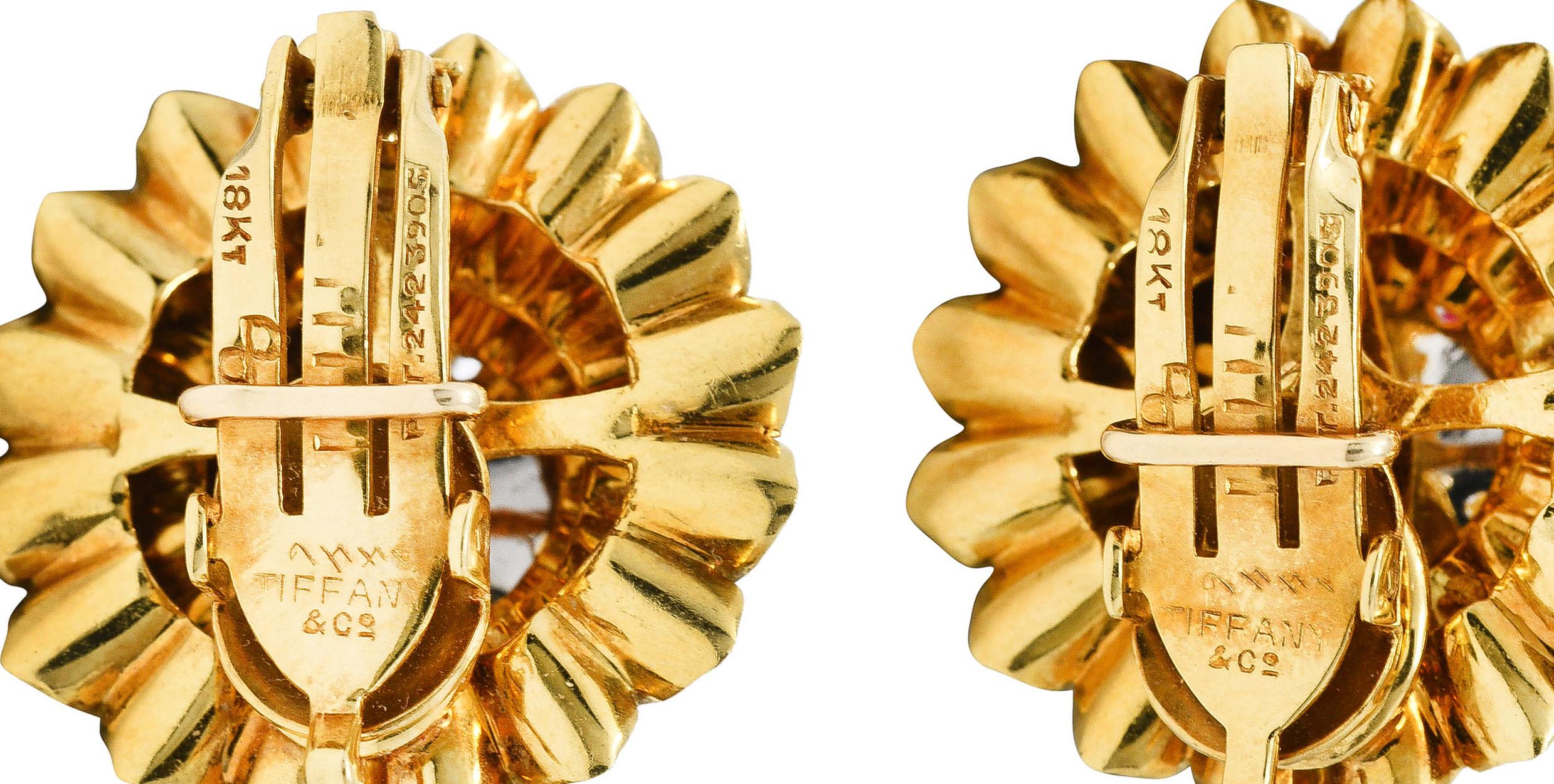 Tiffany & Co. Mid-Century Rubin-Diamant-Platin-Ohrringe aus 18 Karat Gold (Einfacher Schliff)