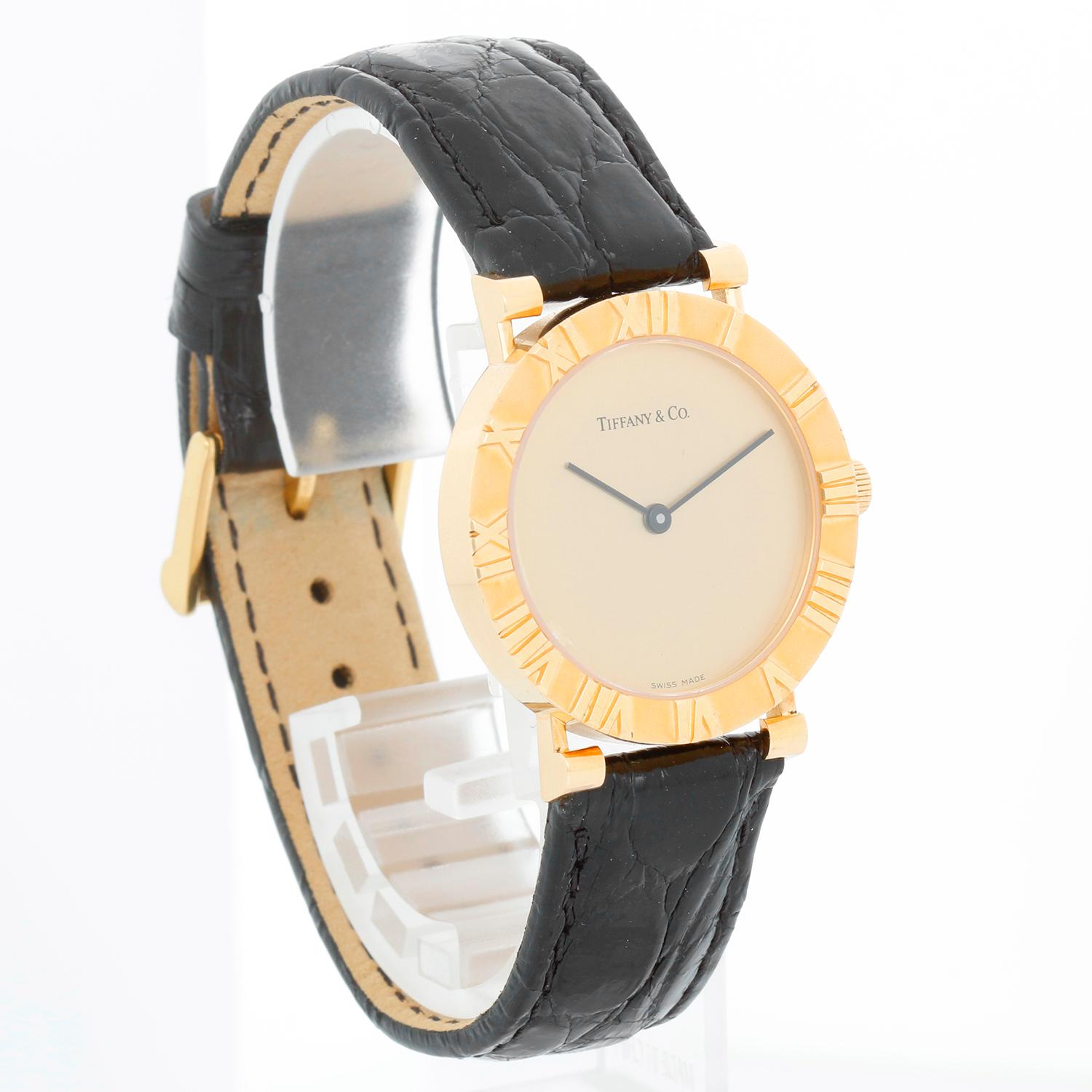 Tiffany & Co. Midsize Atlas 18K Yellow Gold Watch Ref. 0630 In Excellent Condition For Sale In Dallas, TX