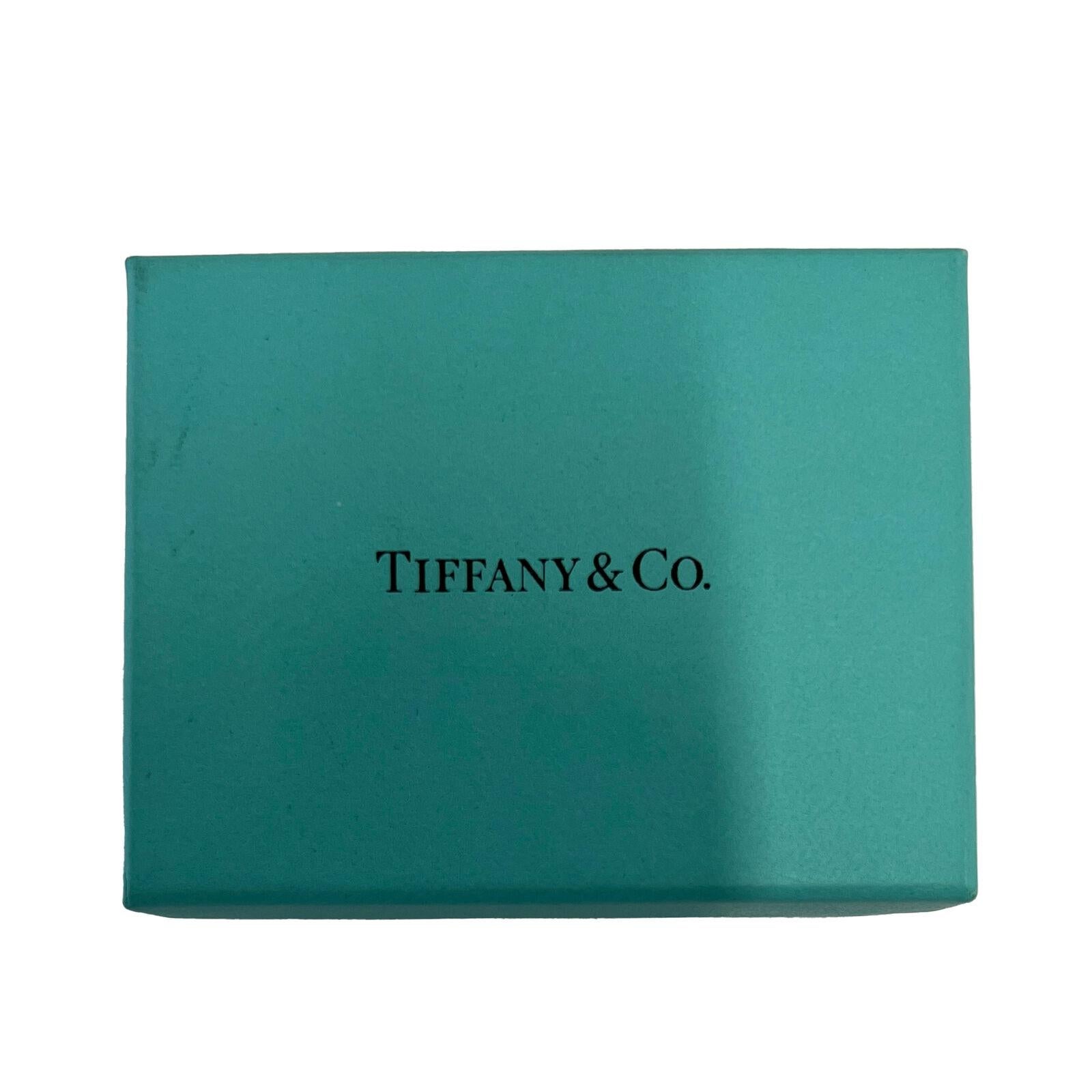 Tiffany & Co. Milgrain-Ring mit 2 mm  Platin in Platin Größe 6 im Zustand „Hervorragend“ im Angebot in New York, NY