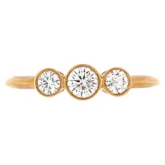 Tiffany & Co. Milgrain 3-Stein-Ring aus 18 Karat Roségold und Diamanten